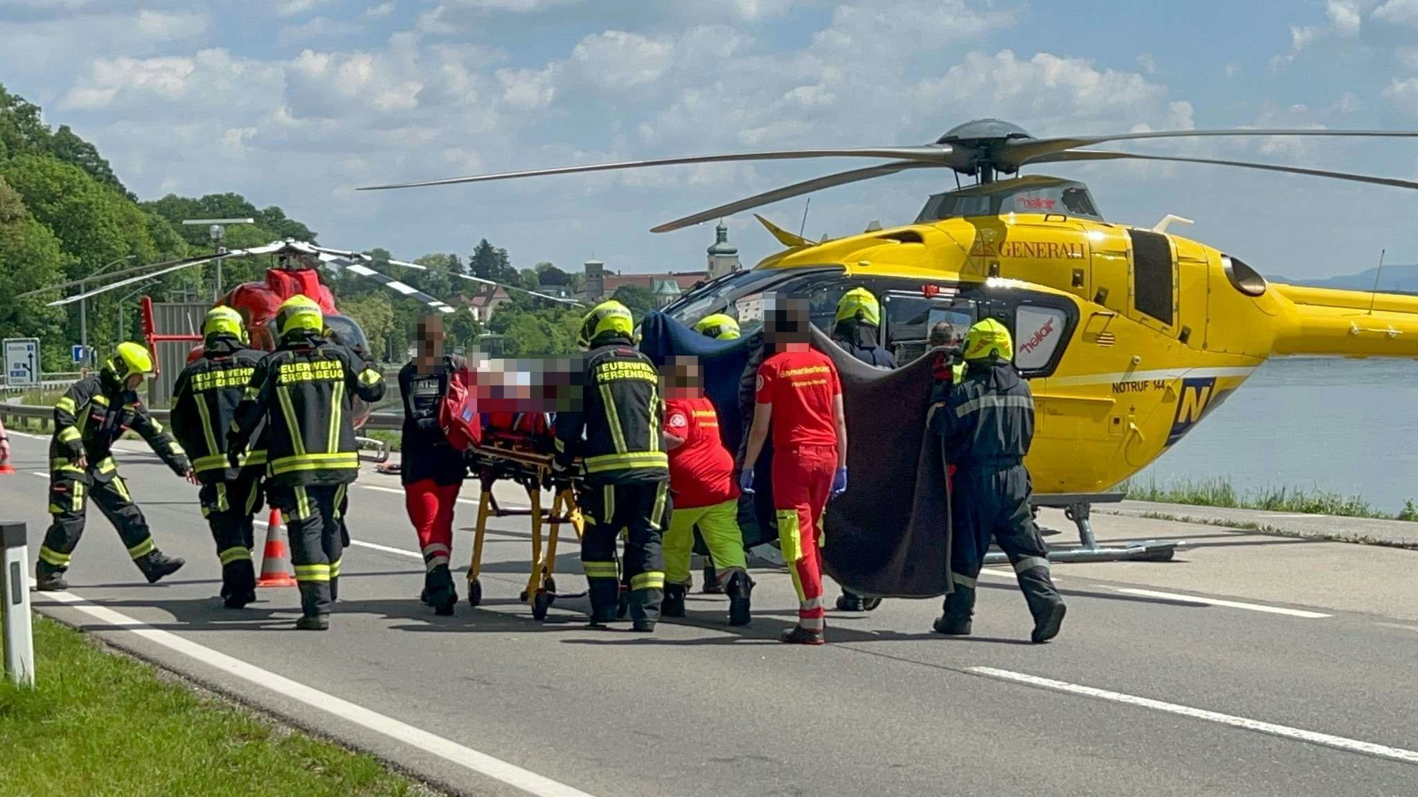 Schwerer Frontalcrash auf der B3 in NÖ