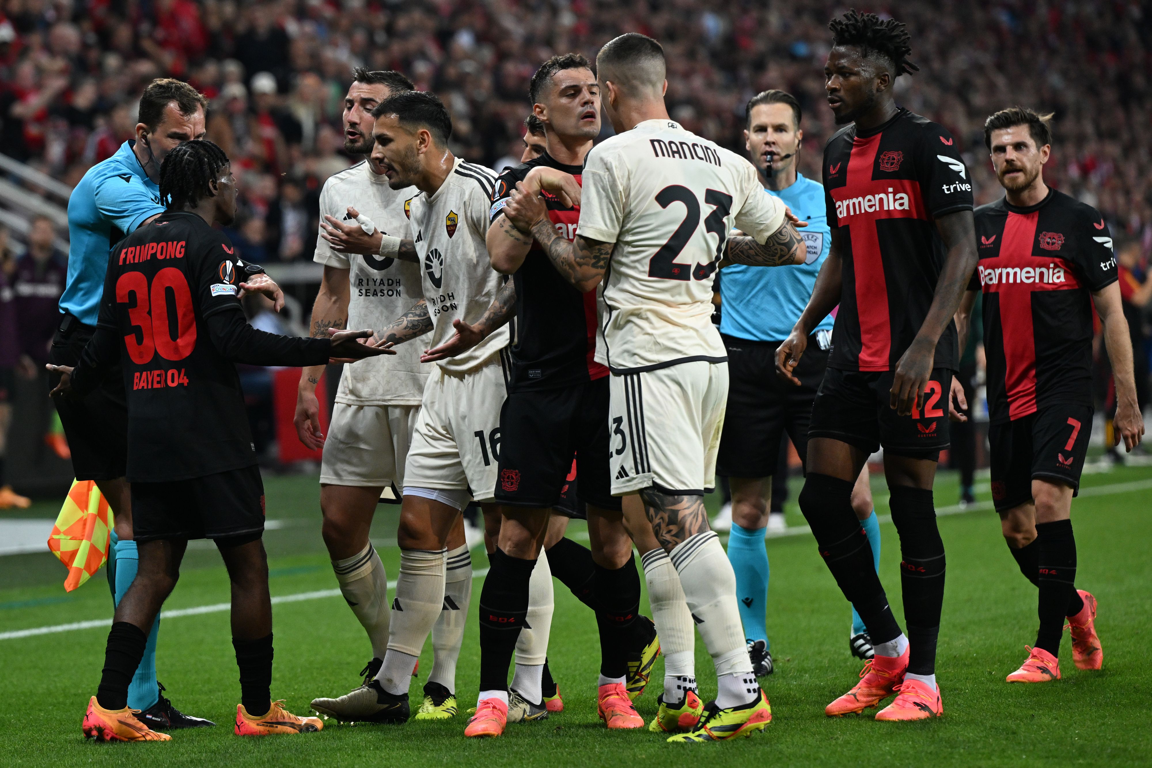 Heftige Diskussionen in Leverkusen