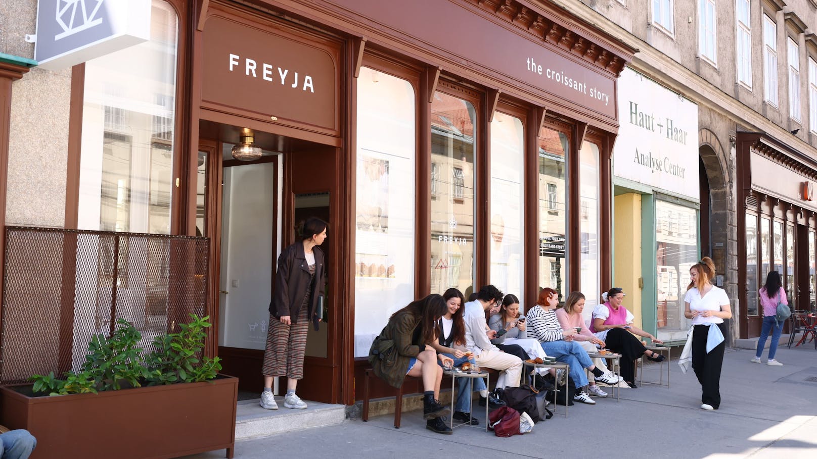 Hier, in der Alser Straße 19, hat der erste internationale Ableger der ungarischen Bäckerei Freyja eröffnet.