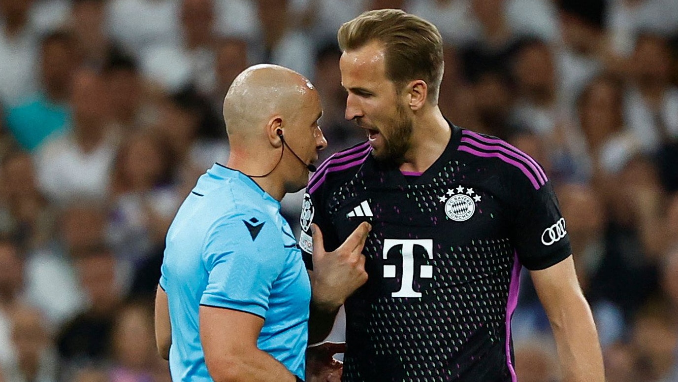 Der polnische Top-Schiedsrichter Szymon Marciniak. 