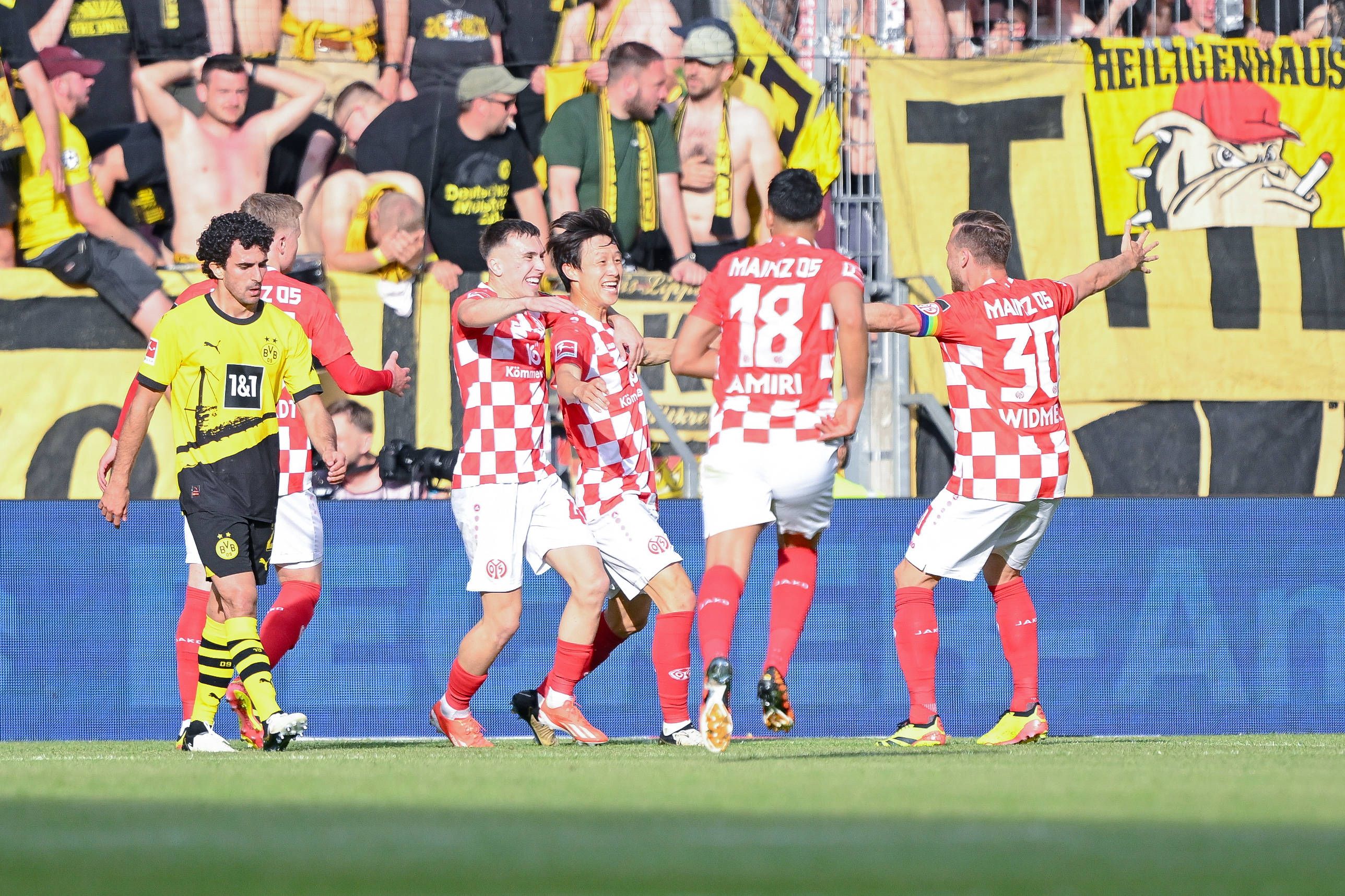 Mainz ringt Dortmund nieder.