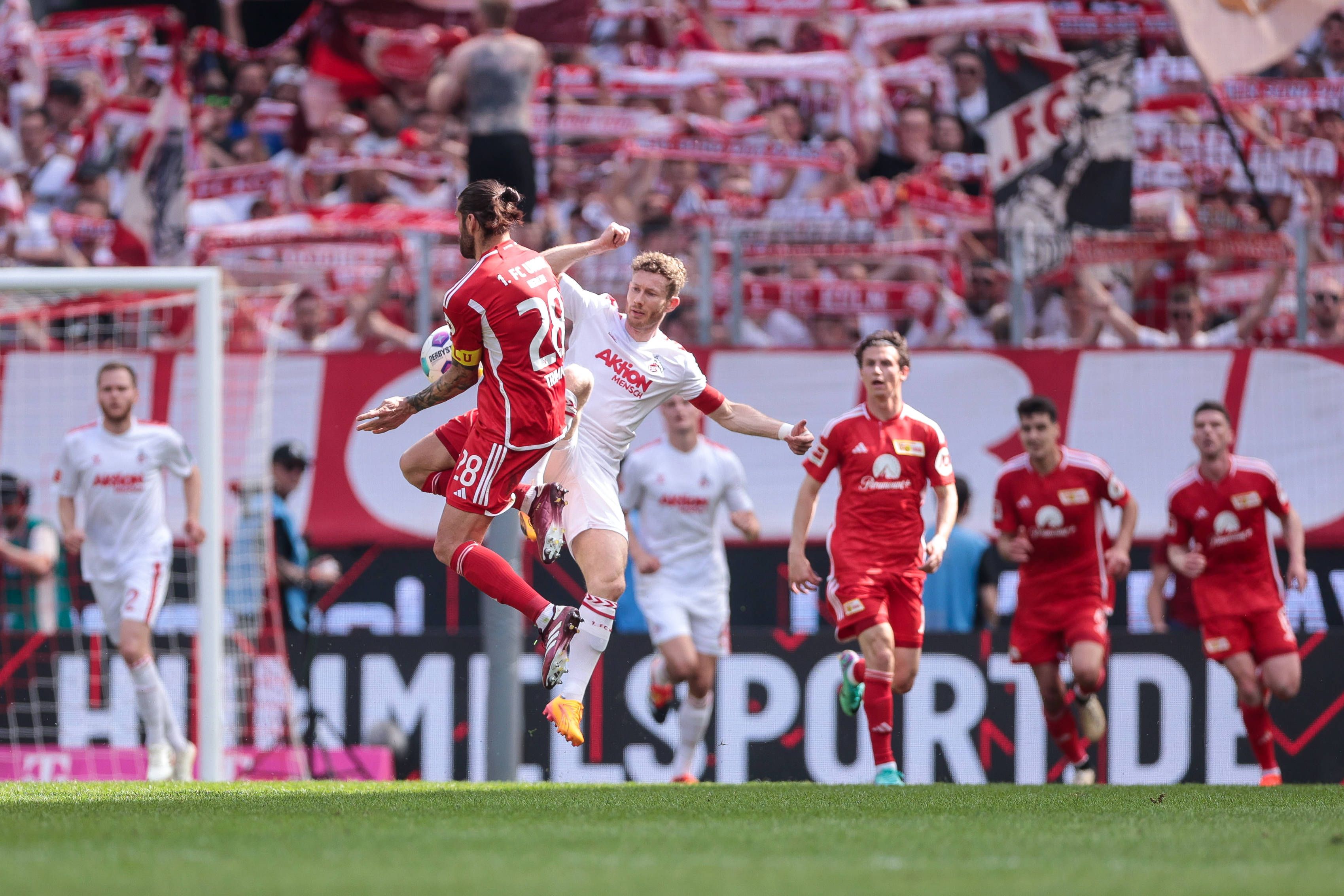 Florian Kainz im Köln-Trikot, Christropher Trimmel im Berlin-Einsatz