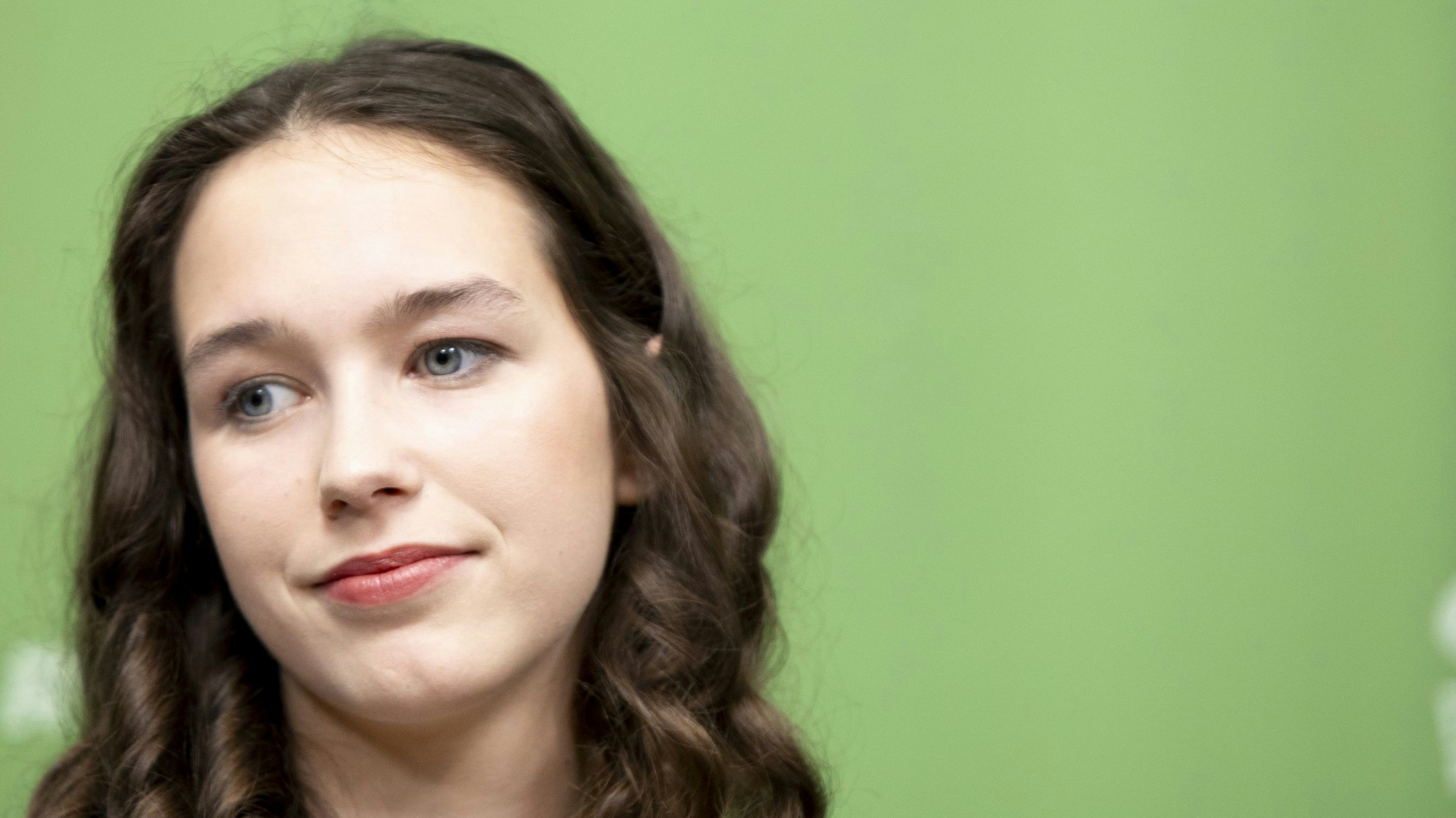 Heute.at - Tanz-Lehrerin, Grün-Hasser – Lenas Geheimnisse enthüllt