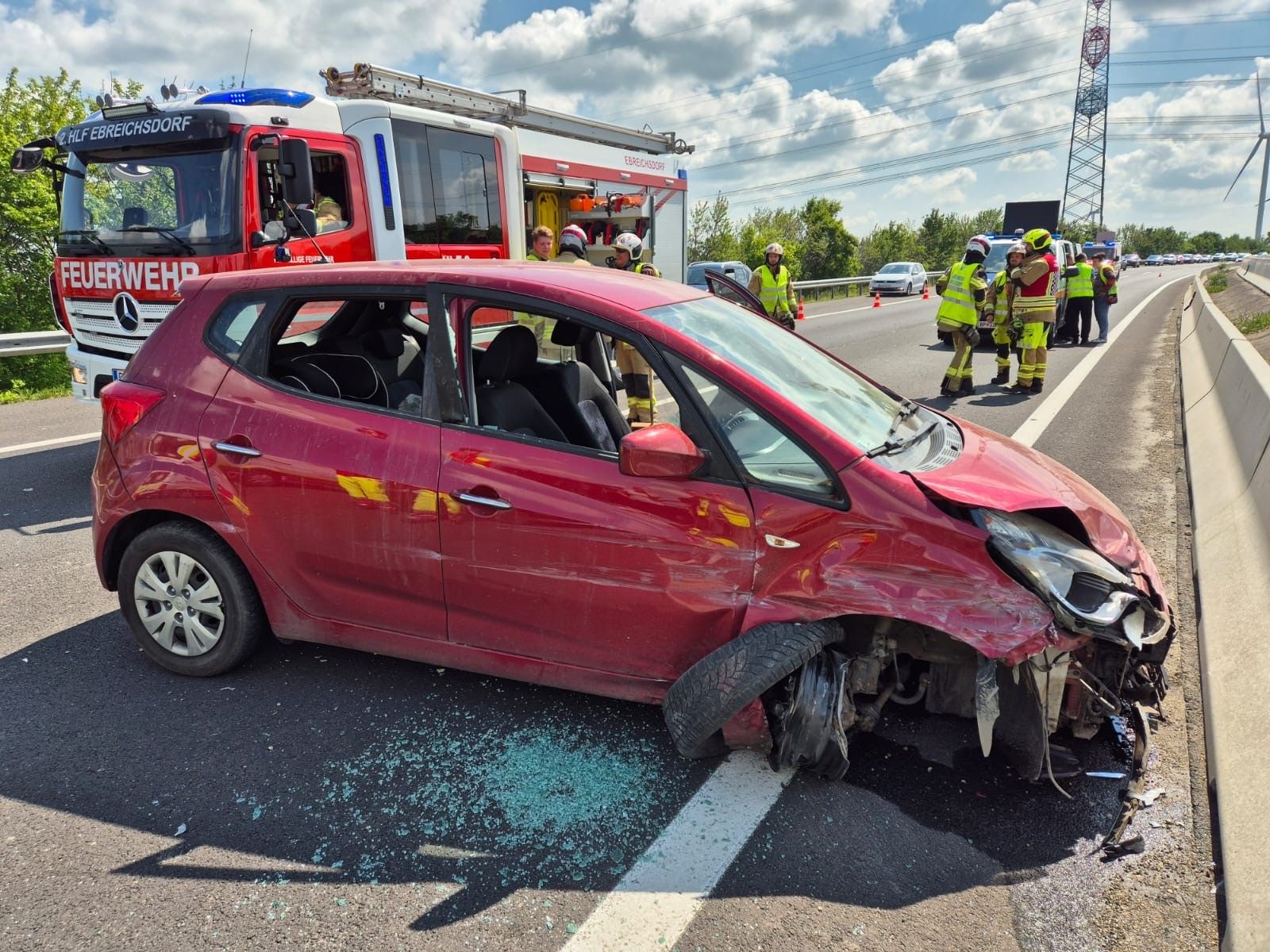 Eine Ungarin und ihre Enkelin verunfallten am Sonntagvormittag bei Ebreichsdorf auf der A3.