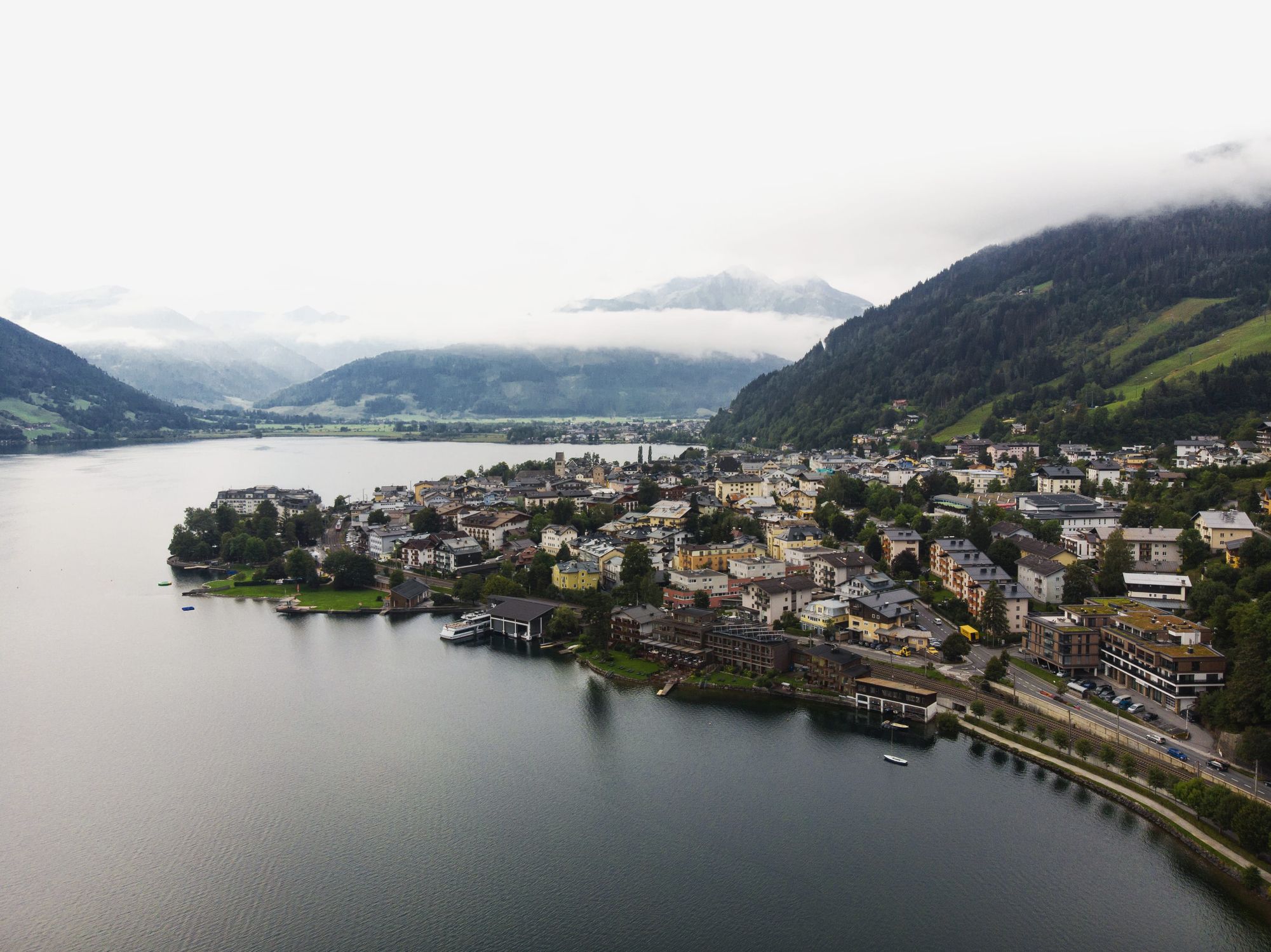 An der Seepromenade verlor sie das Gleichgewicht. (Symbolbild)