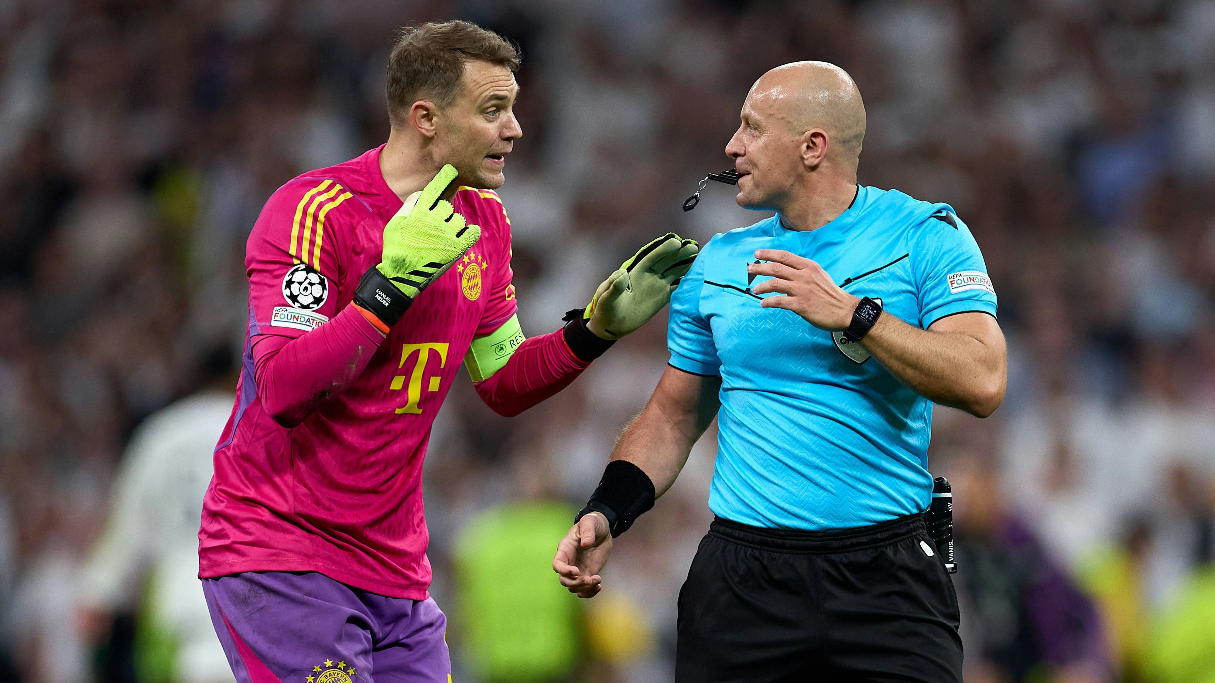 Der Schiedsrichter Szymon Marciniak sorgte mit einem Pfiff für Aufsehen.