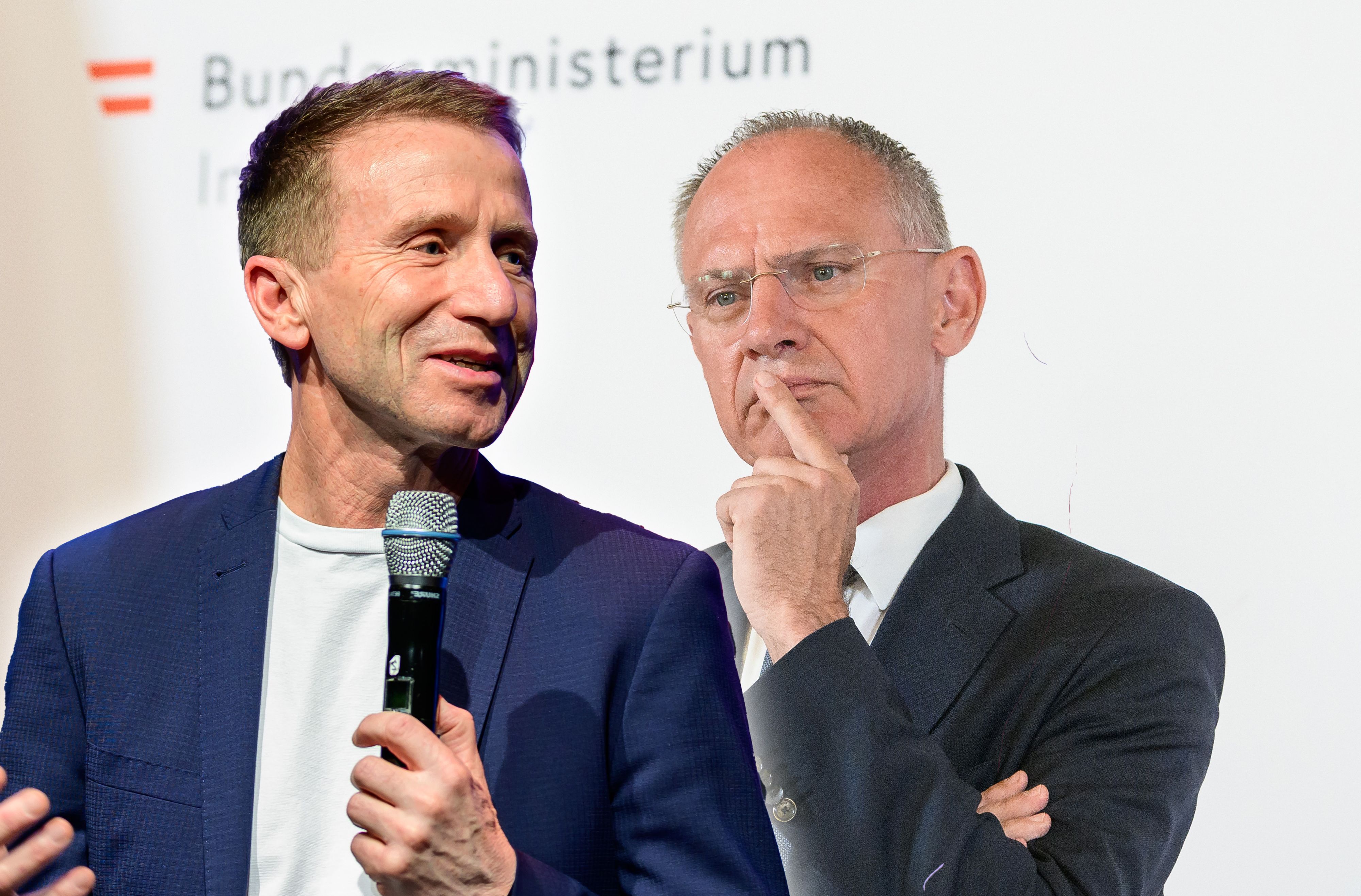 ÖFB-Präsident Klaus Mitterdorfer und Innenminister Gerhard Karner.
