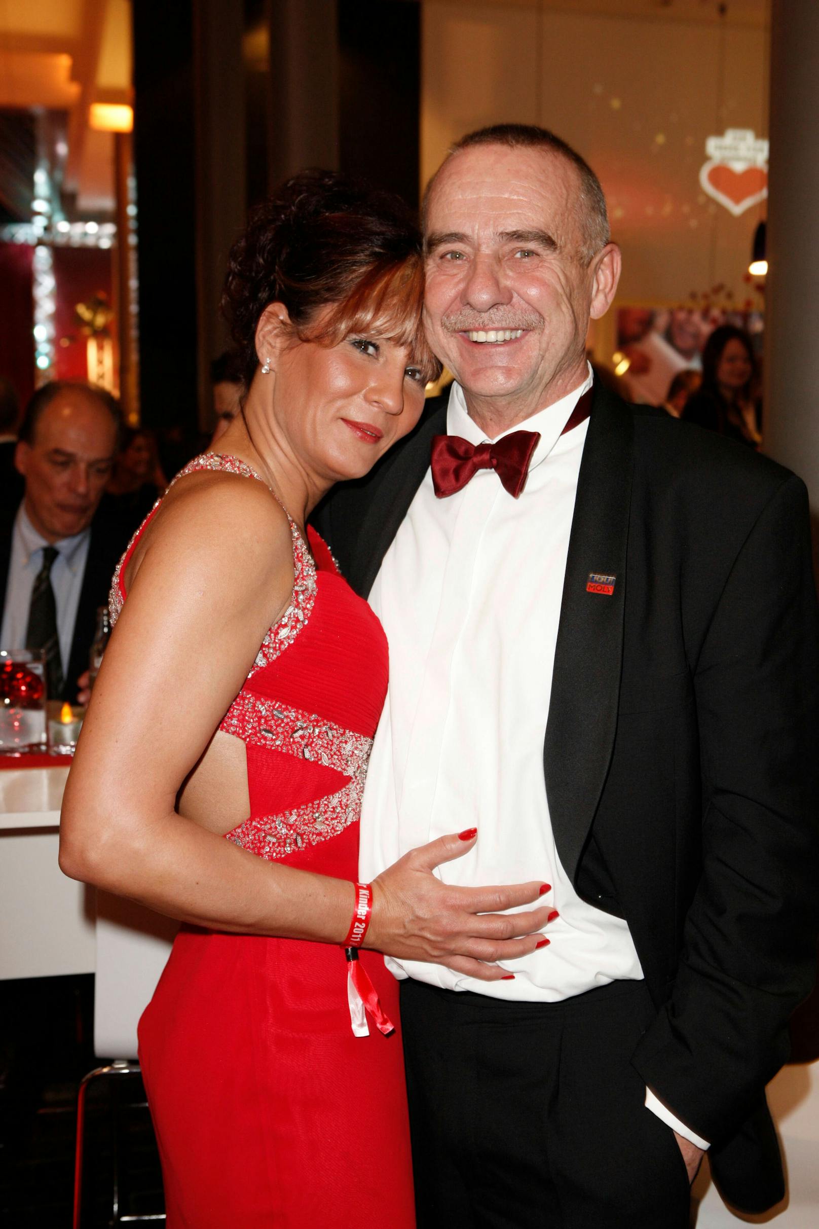 Als "Liqui Moly"-Chef war er mit seiner damaligen Freundin Kerstin Thiele gerngesehener Gast bei Spendengalas, wie hier bei der "Ein Herz für Kinder"-Gala im Dezember 2011