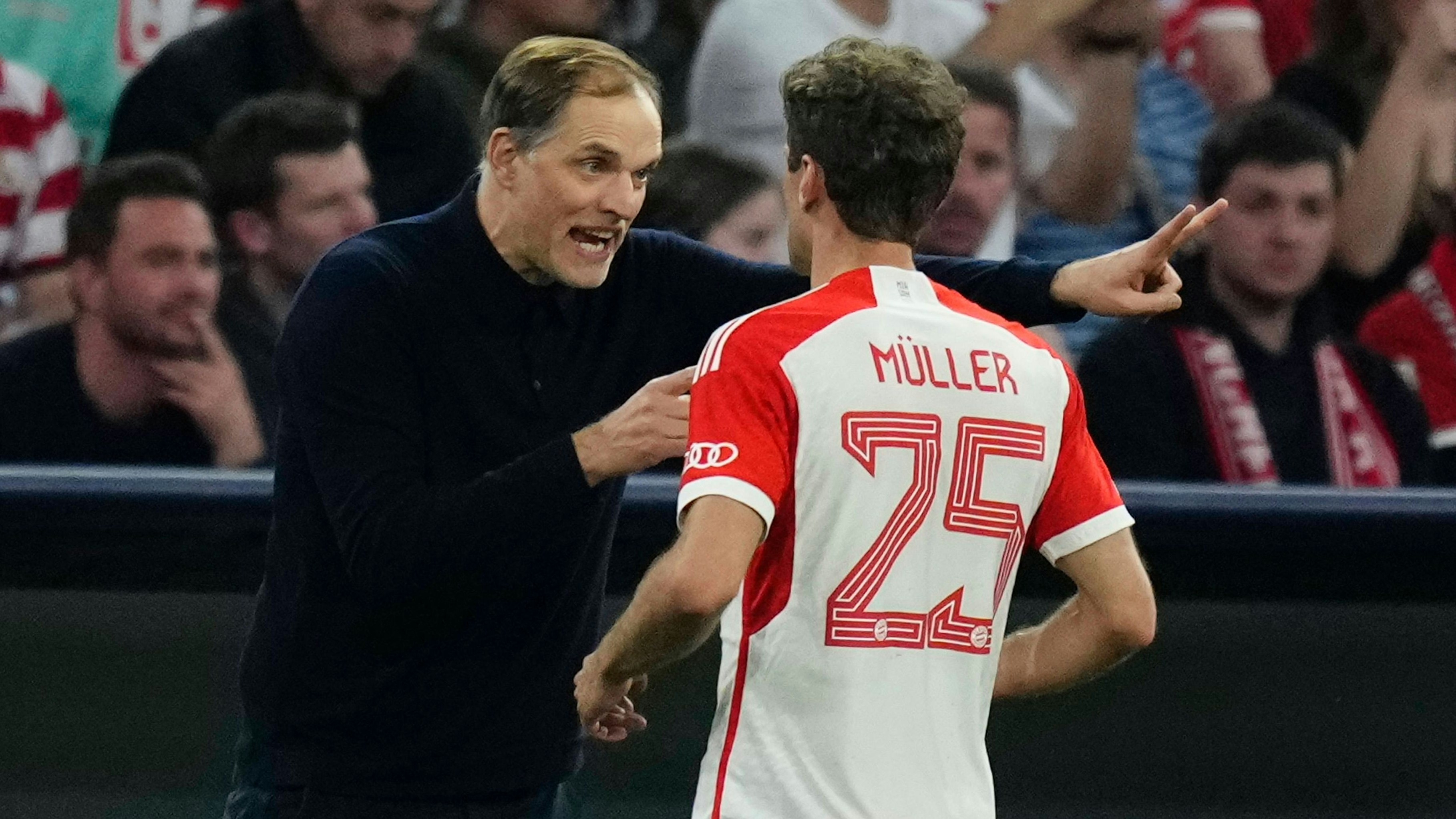 Thomas Tuchel mit Thomas Müller