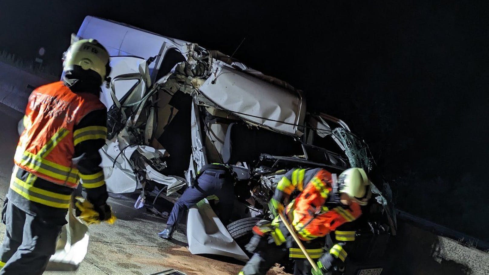 Die Autobahn war für zirka eineinhalb Stunden in Richtung Salzburg gesperrt.