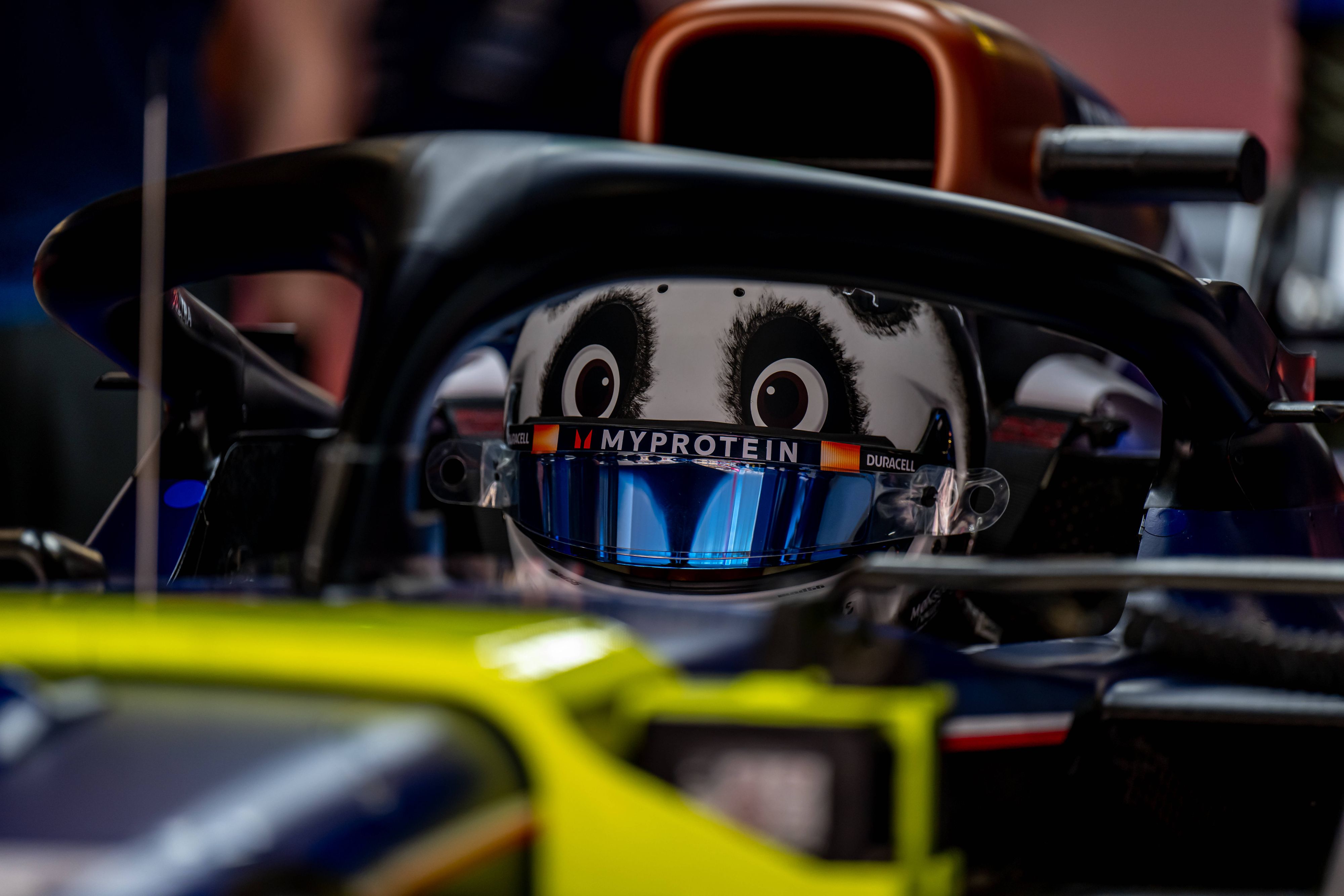 Alexander Albon bleibt bei Williams. 