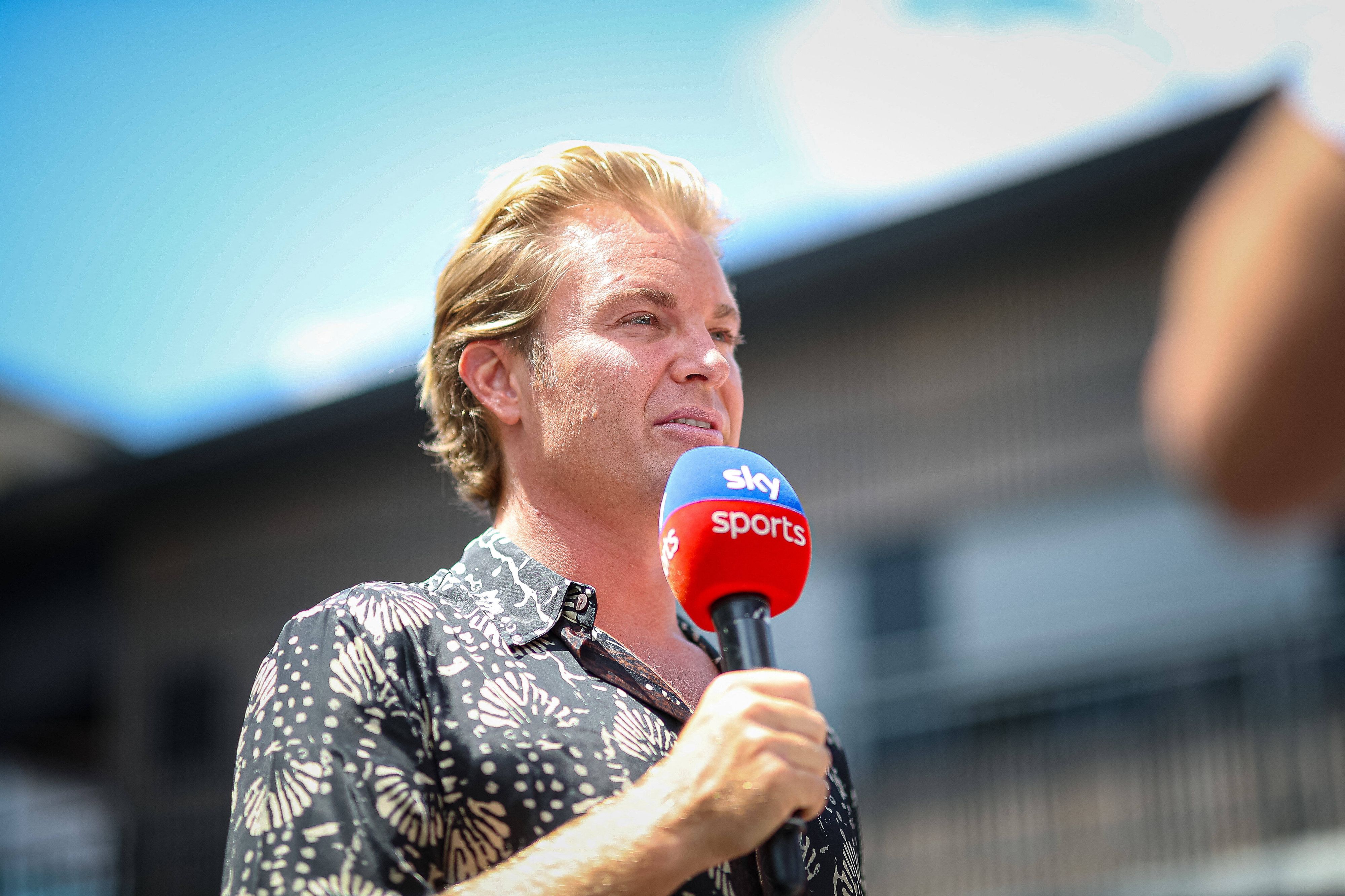 Ex-Weltmeister Nico Rosberg warnt sein Ex-Team Mercedes vor einer zu frühen Beförderung von Andrea Kimi Antonelli. 