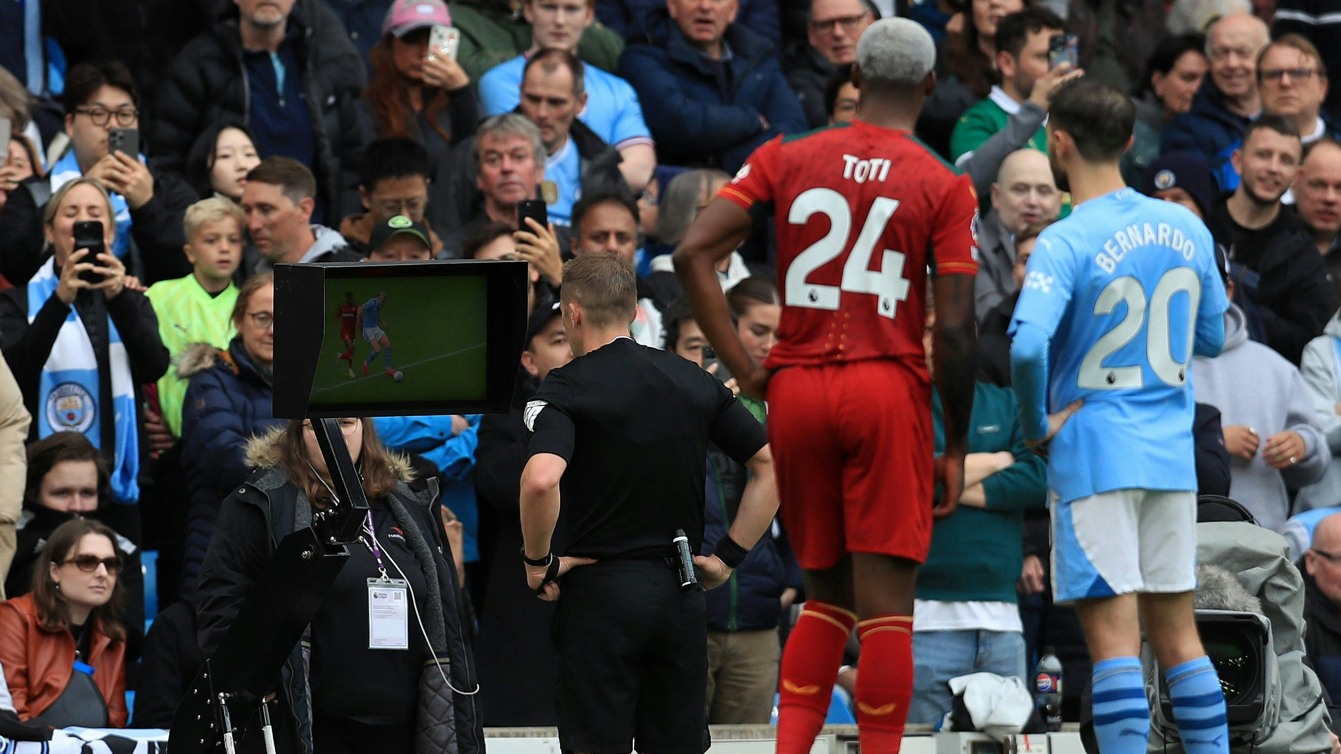 Der VAR steht auf dem Prüfstand.