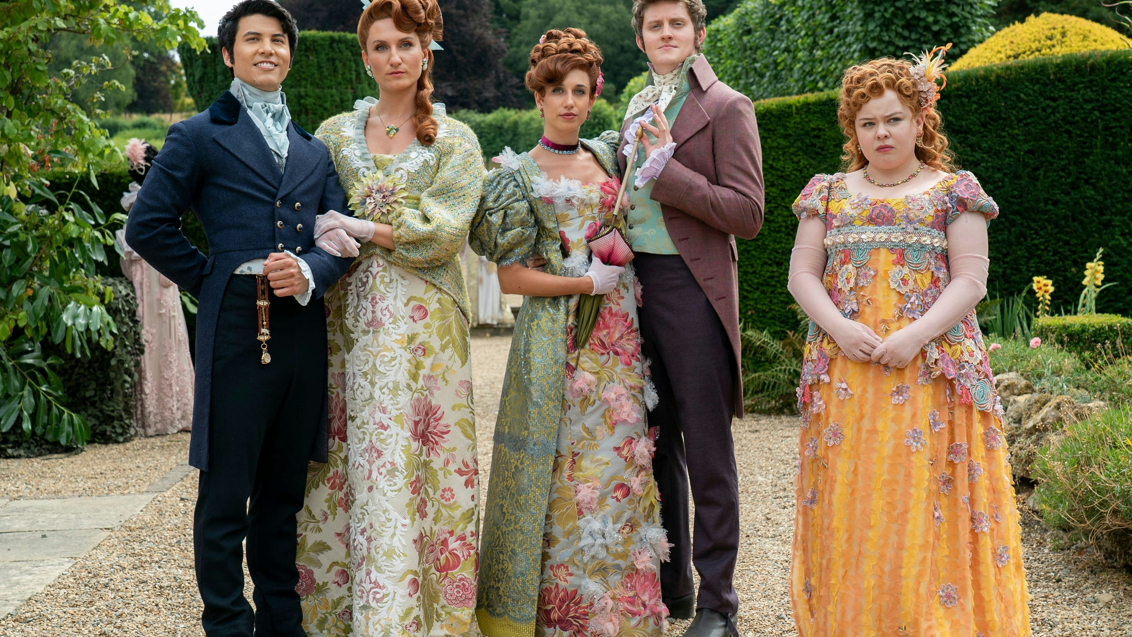 Also ändert die junge Adelige ihr Outfit und begibt sich in die Gesellschaft