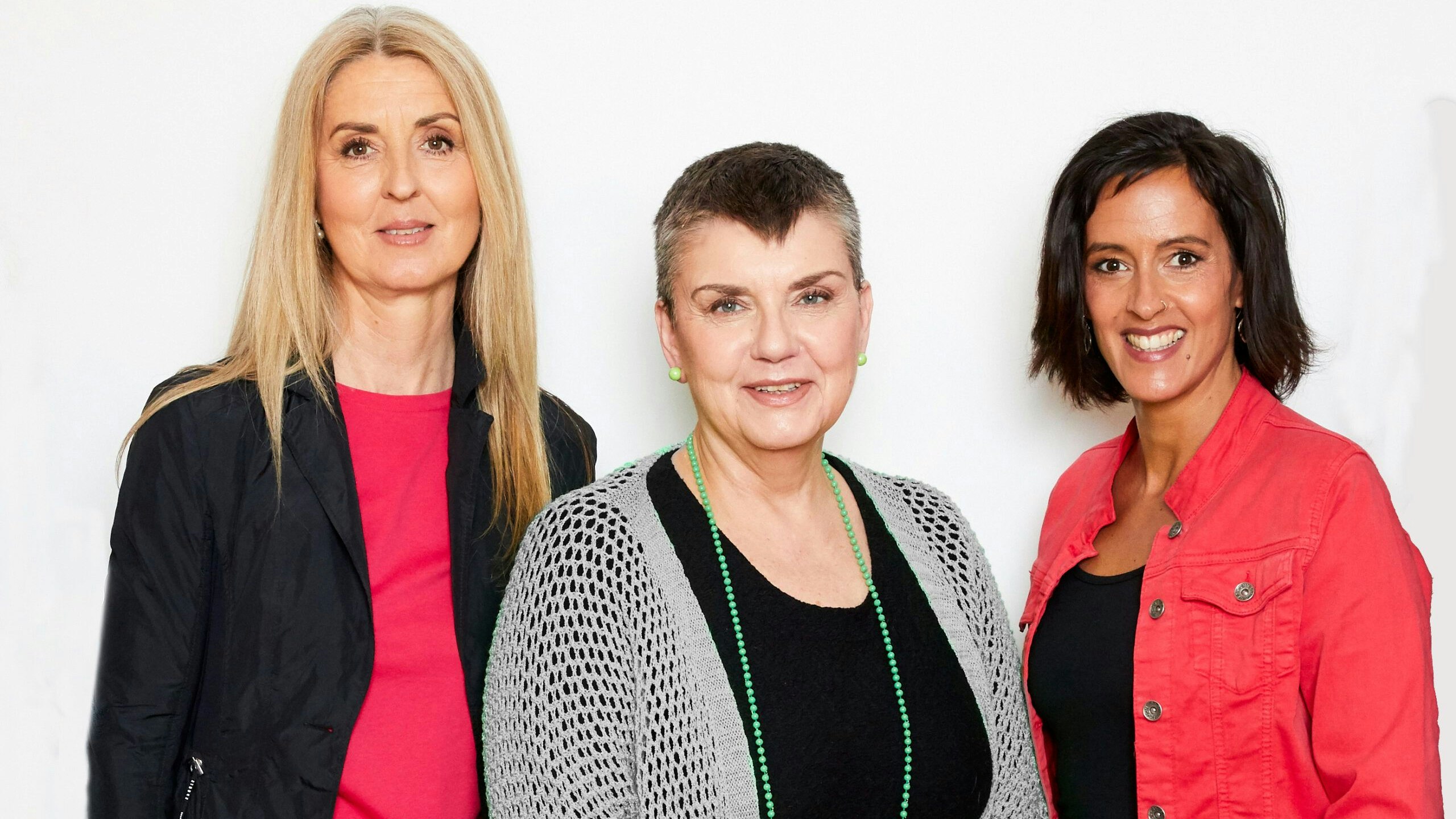 Madeleine Petrovic (Mitte) war von 1994 bis 1996 Chefin der Bundesgrünen. Nun möchte sie mit einer eigenen Liste bei der Nationalratswahl antreten. Die Politikerin wird umflankt von Monika Henniger-Erber und Nora Summer.