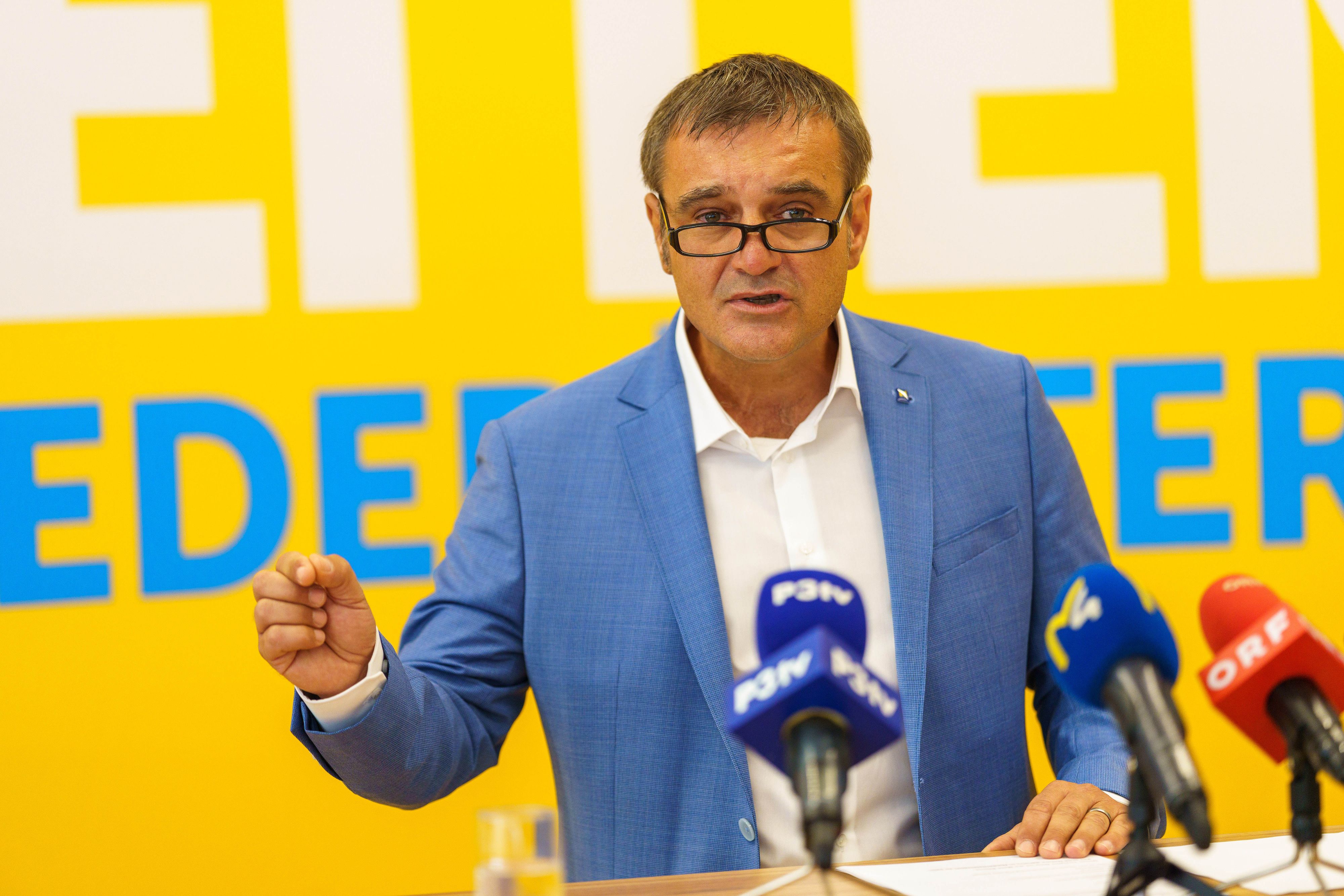 Landtagsabgeordneter Anton Erber will mehr soziale Gerechtigkeit. Dazu soll die geringfügige Beschäftigung für Sozialhilfe-Empfänger abgeschafft werden.