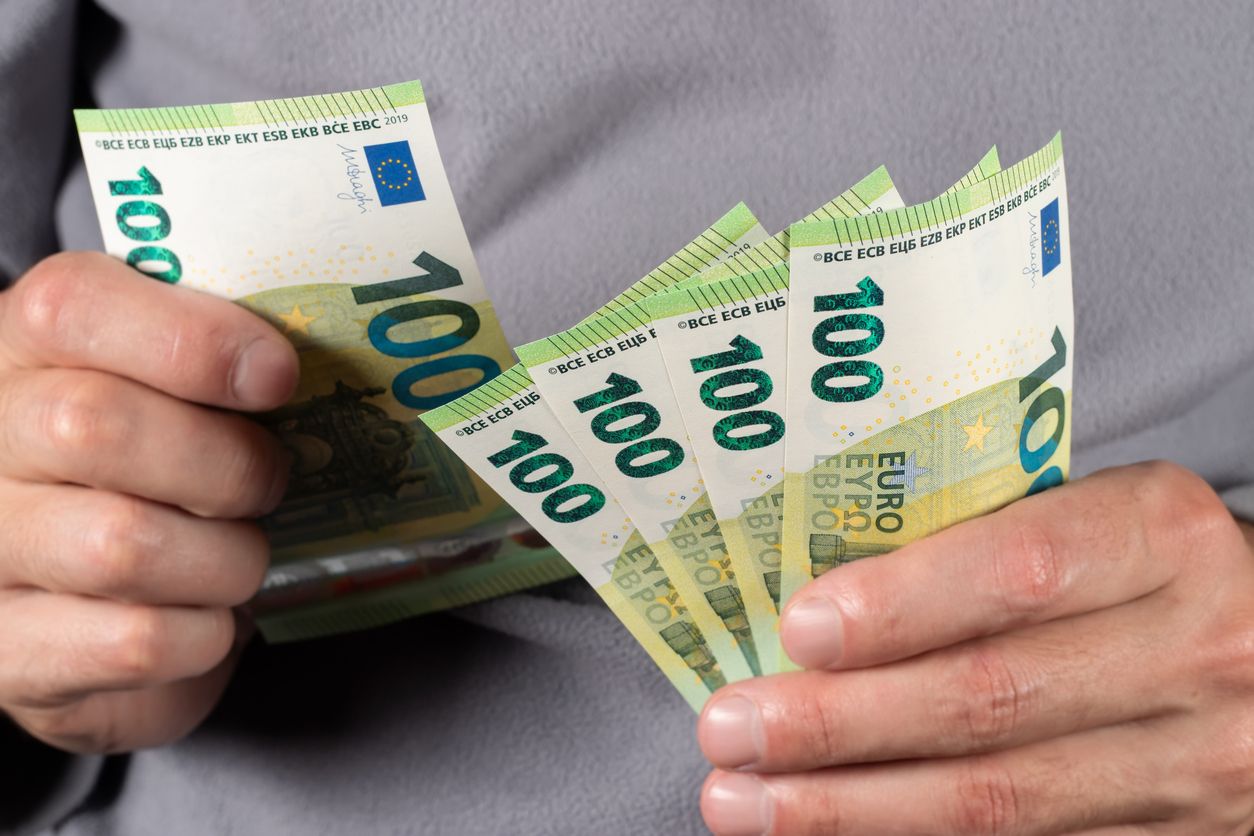 Energierechnung bis Steuerausgleich – wo du jetzt Geld zurück aufs Konto bekommst.