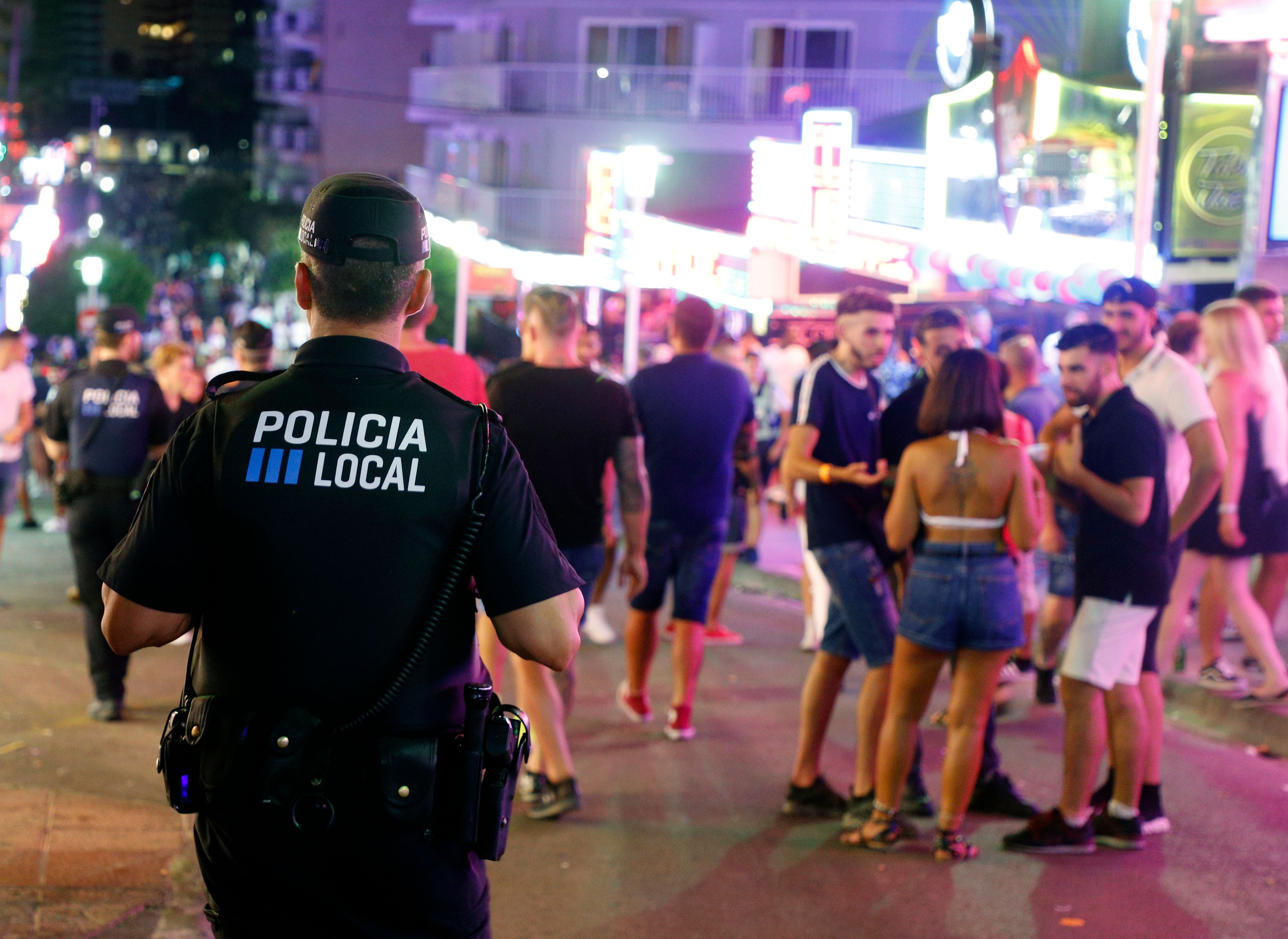 Die Polizei in Palma will von dem neuen Alkohol-Verbot noch nichts wissen.