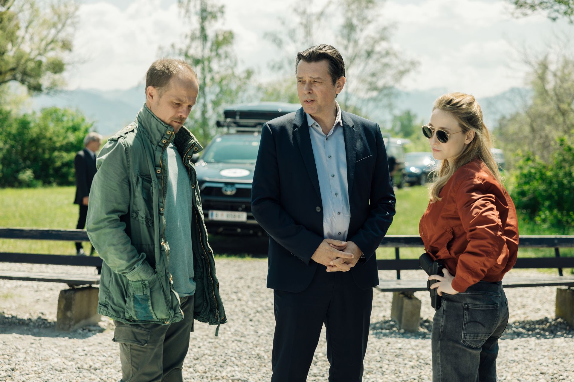 Micha Oberländer (Matthias Koeberlin), Thomas Komlatschek (Hary Prinz) und Luisa Hoffmann (Alina Fritsch) sprechen über 