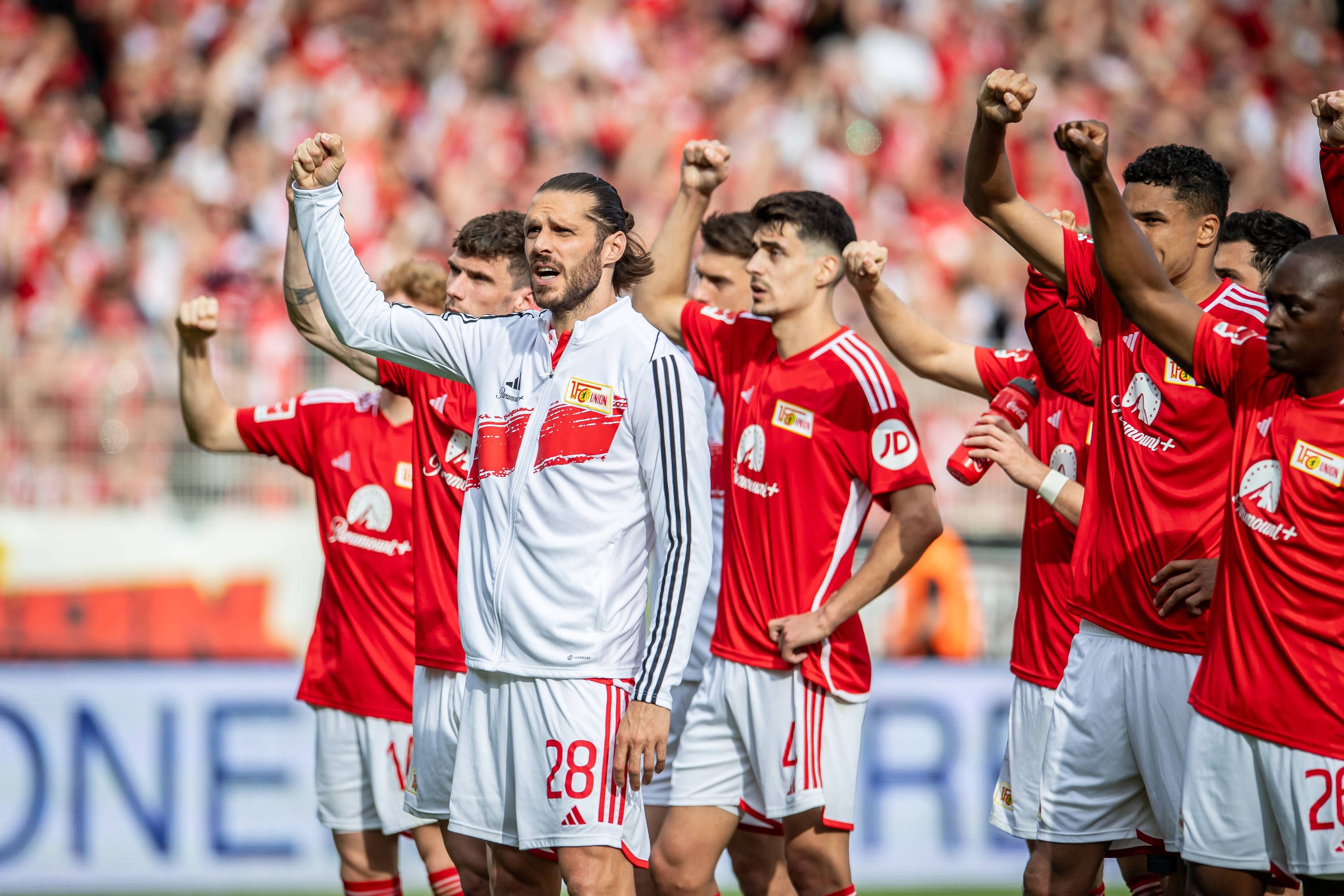 Der Kapitän Christopher Trimmel bleibt an Bord.