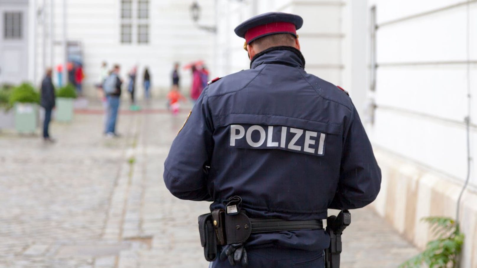 Polizei gibt "dringende Warnung" an alle Bürger aus