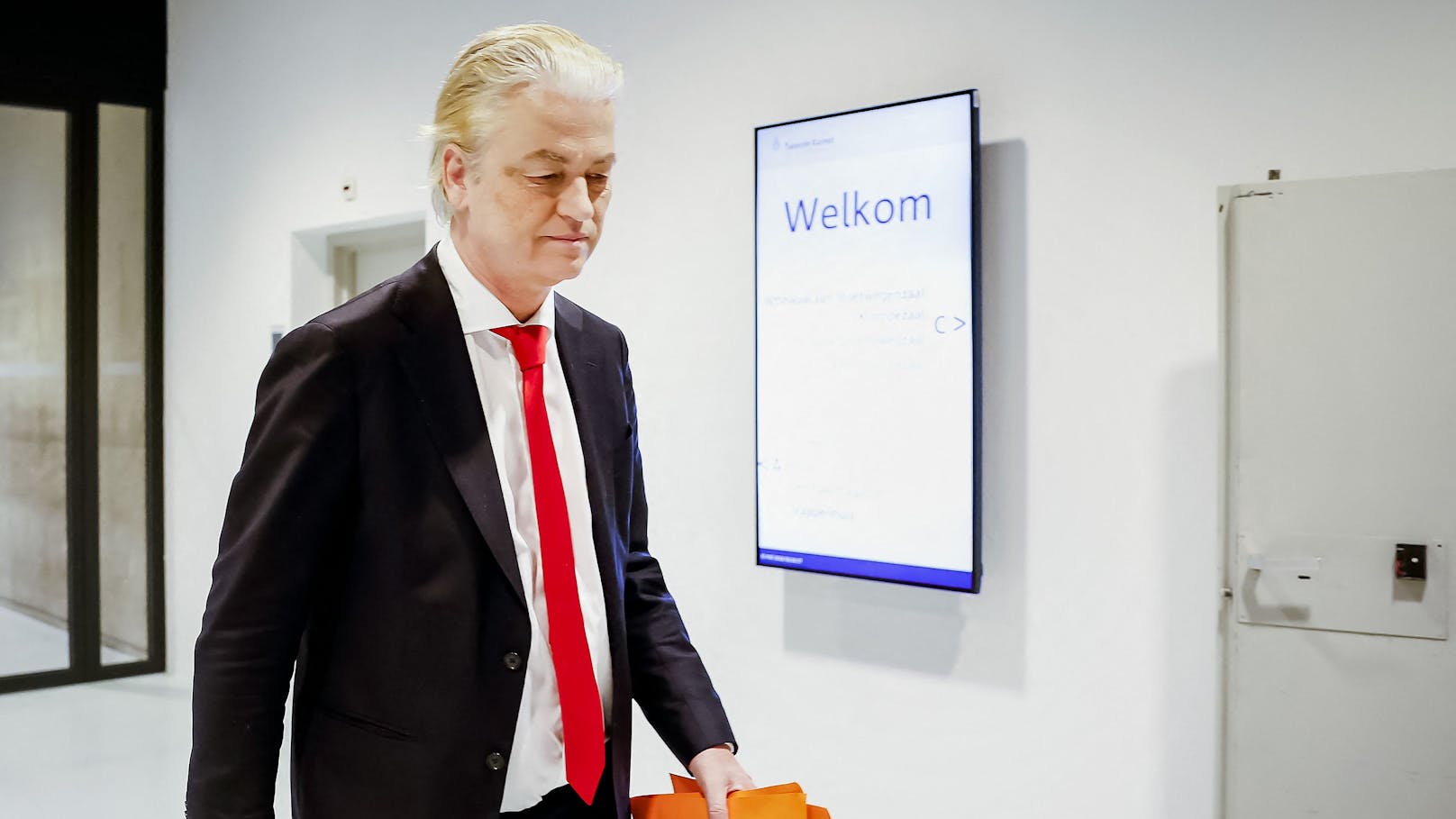 "Mit Gewalt abschieben": Niederlande plant Asylreform