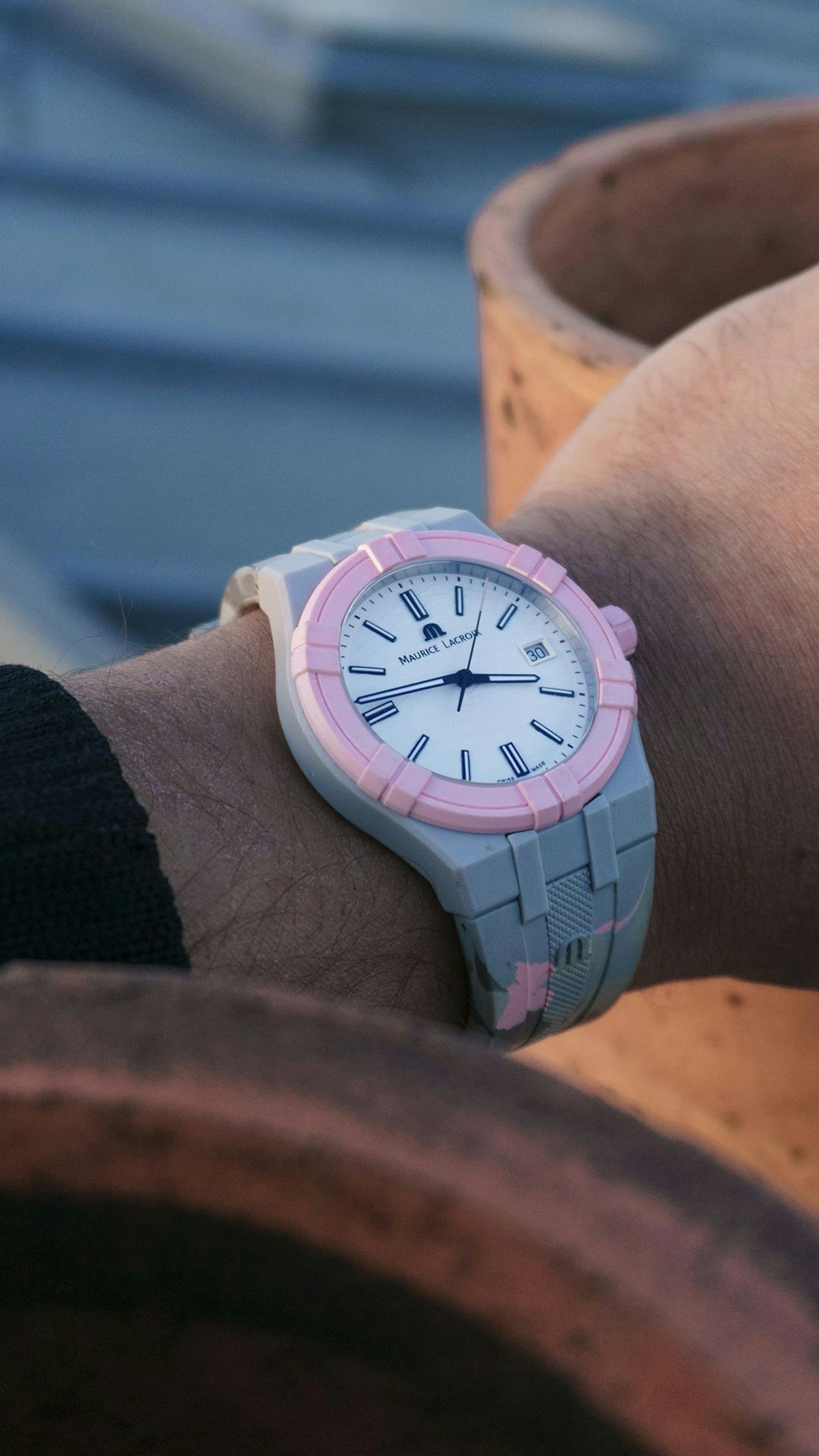 Uhr AIKON #tide CAMO in pink von Maurice Lacroix