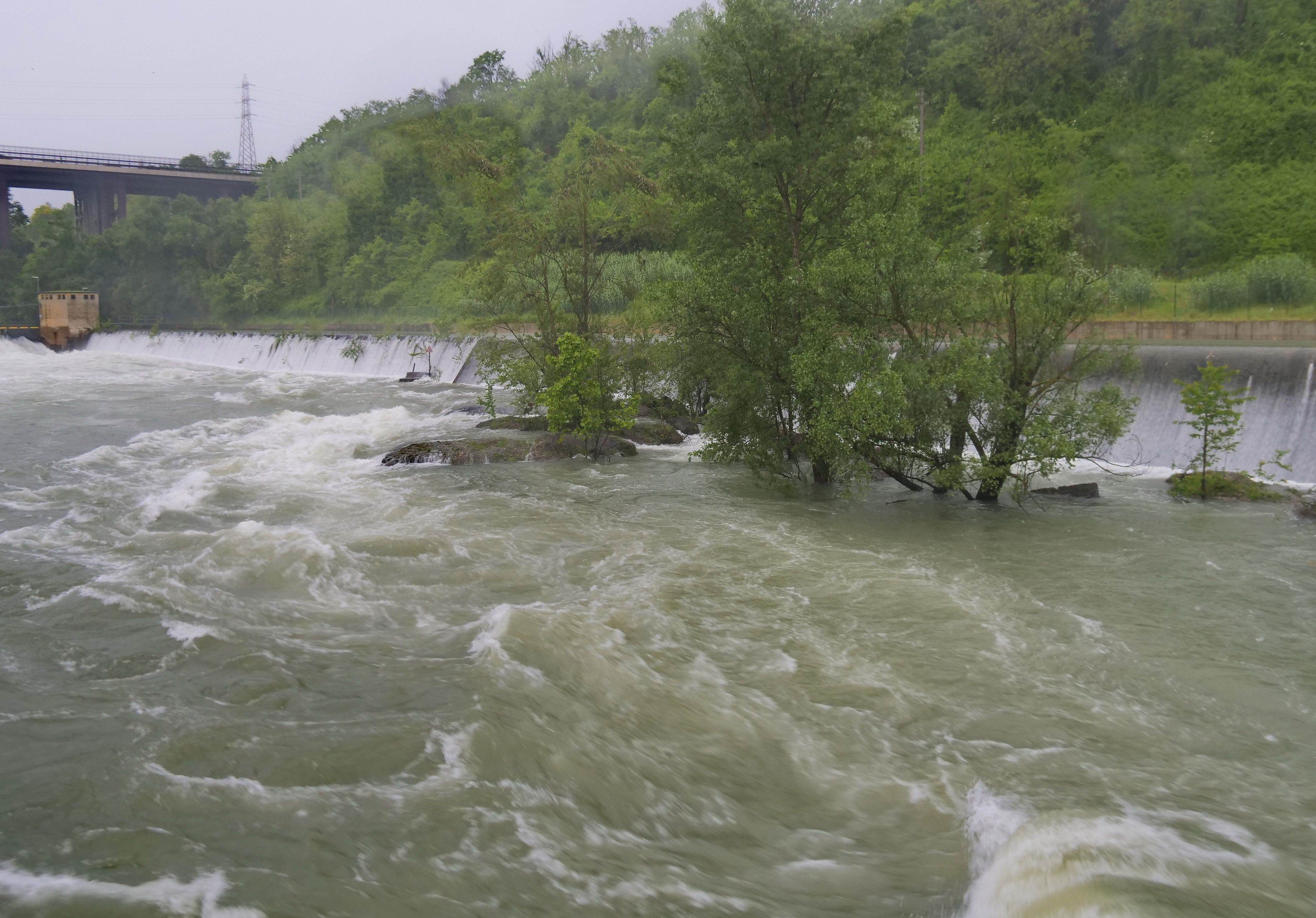 Durch Extrem-Unwetter in Norditalien starb am Freitag ein 66-Jähriger in der Provinz Lombardei.