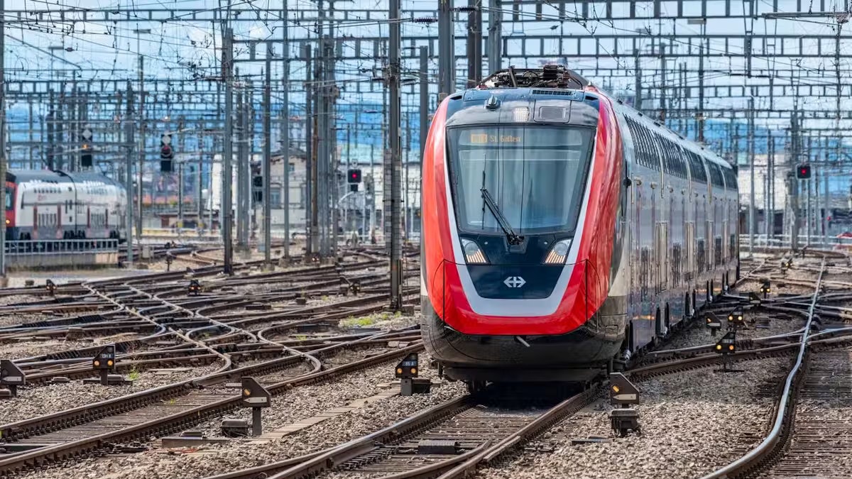 Heute.at - In 1. Klasse eingesperrt – Schaffner straft eiskalt ab