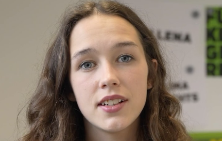 In einem neuen Instagram-Video nimmt Lena Schilling Stellung zum Skandal um ihre Person.