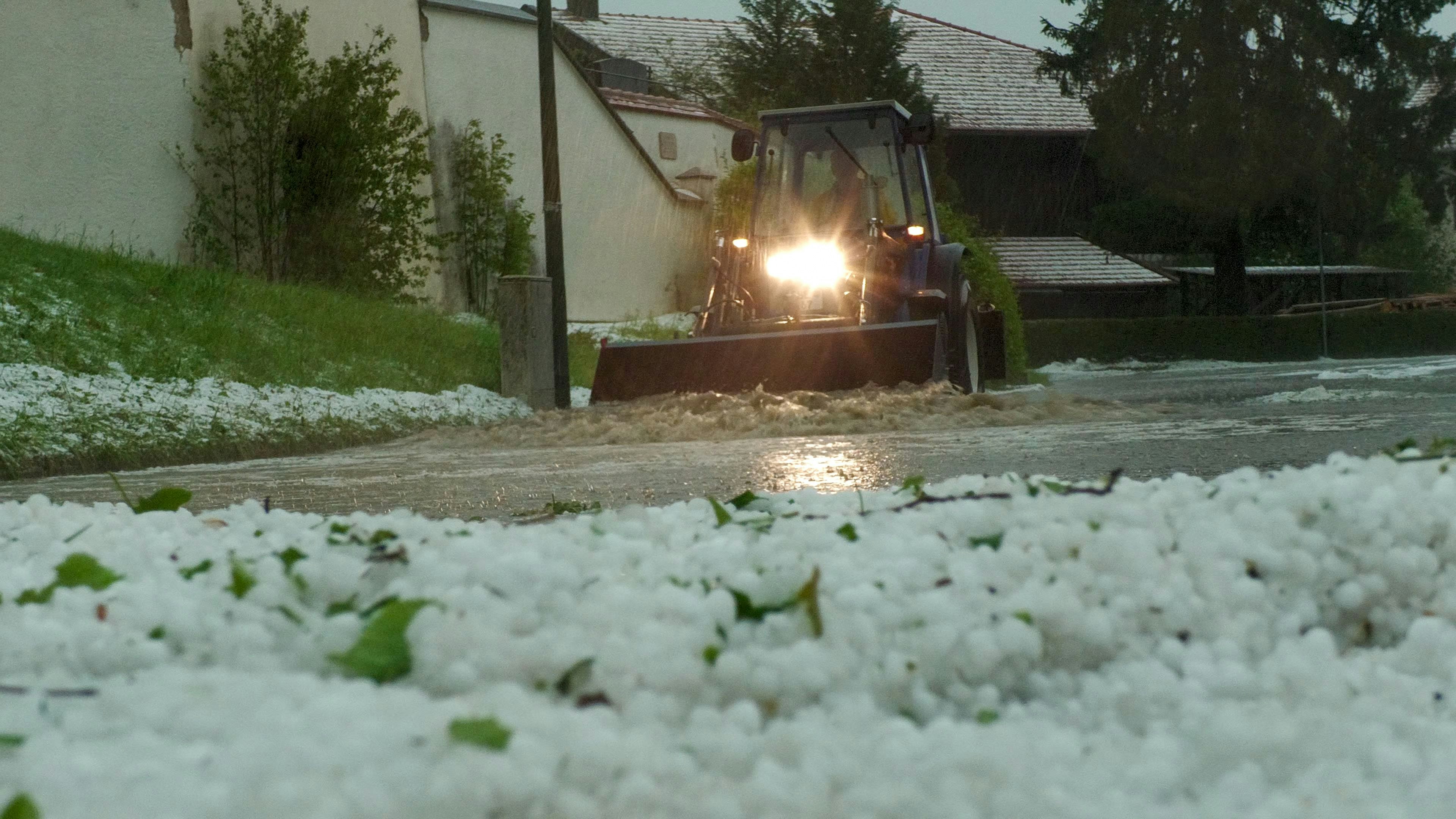 Heute.at - Hagel-Katastrophe – und neues Unwetter kommt bereits