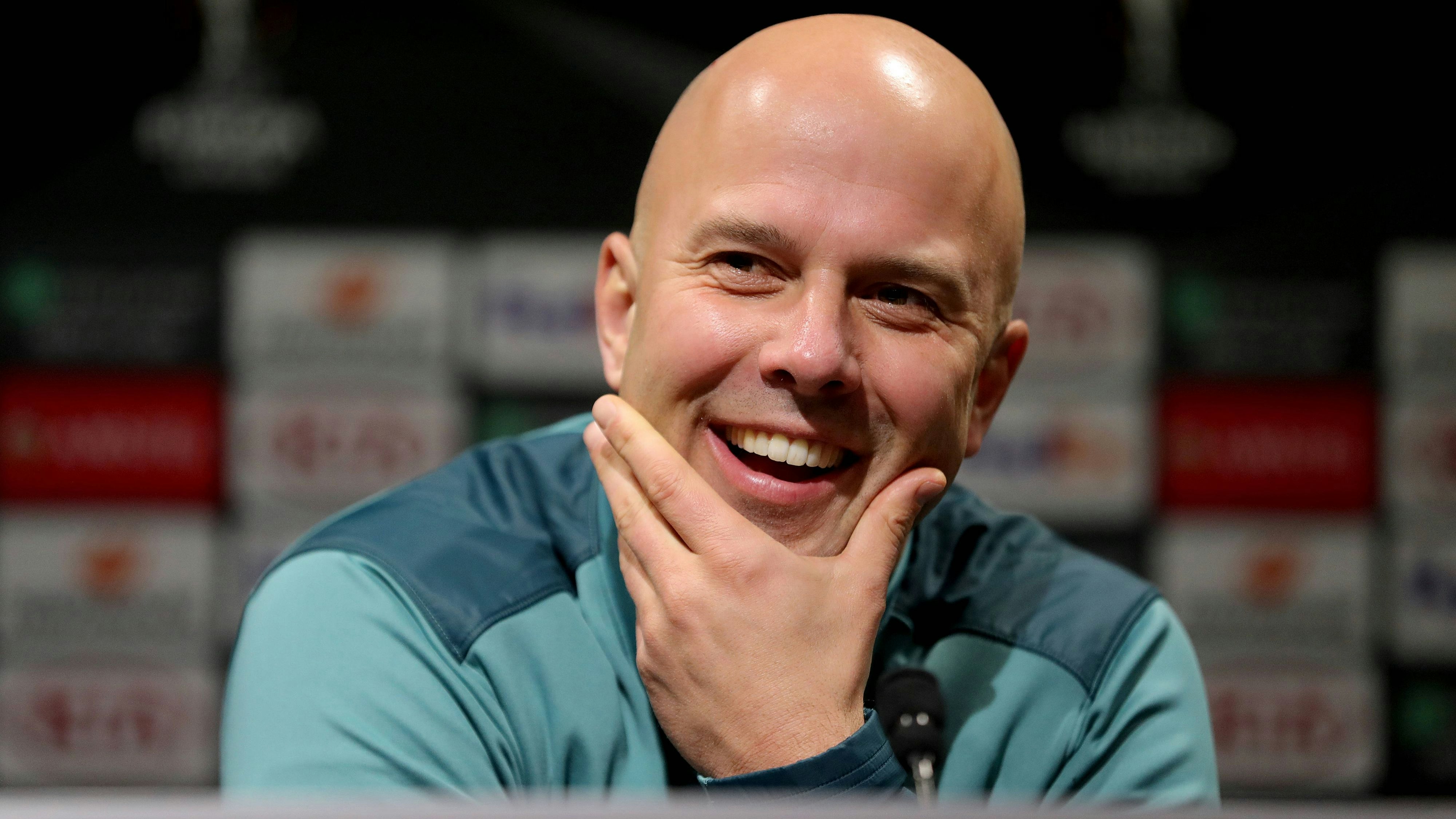Feyenoord-Coach Arne Slot bestätigte den Wechsel zu Liverpool. 