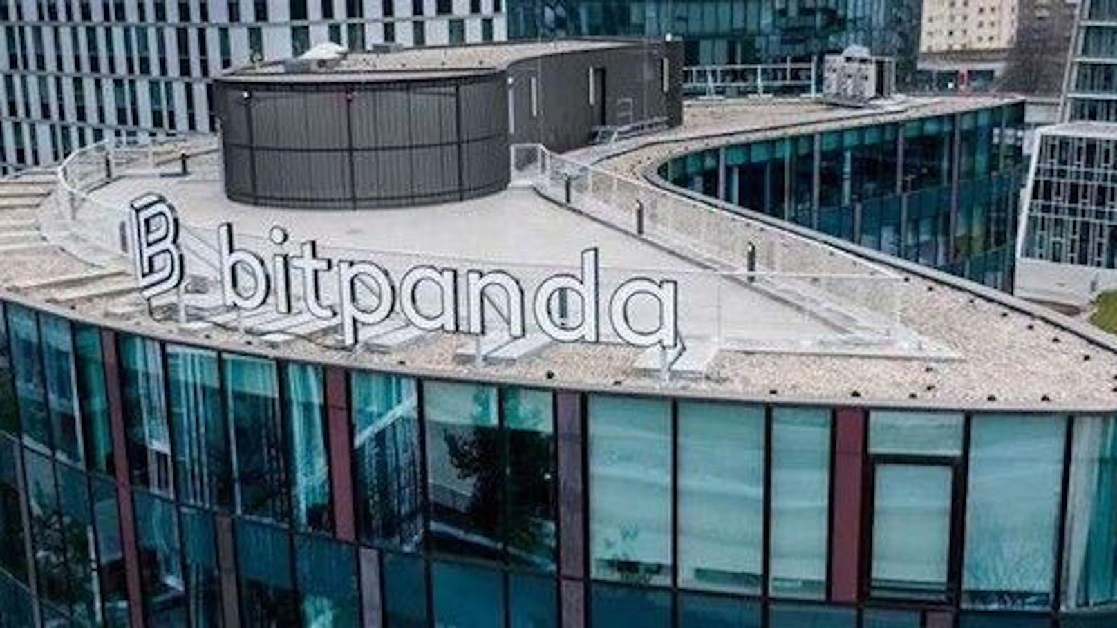 Bitpanda stellt Tennis-Star Stan Wawrinka als neuen Markenbotschafter vor.