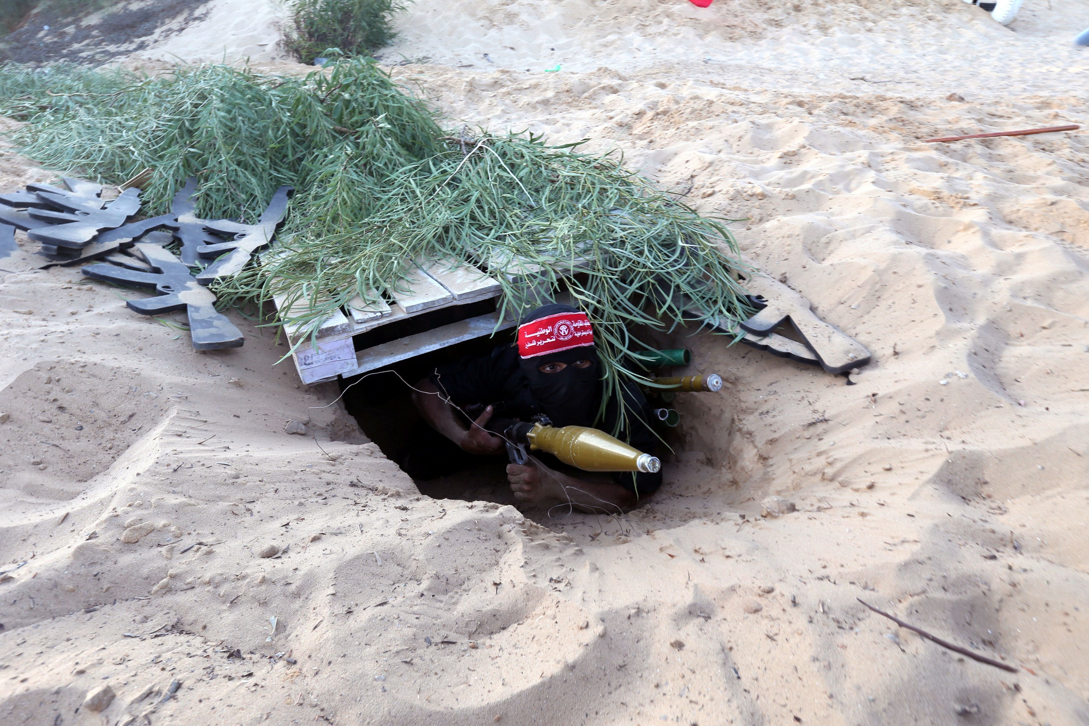 Schon vor Jahren agierten palästinensische Kämpfer in Rafah aus gegrabenen Tunnel heraus. Nun wurden wieder große Schächte entdeckt, Archivbild.