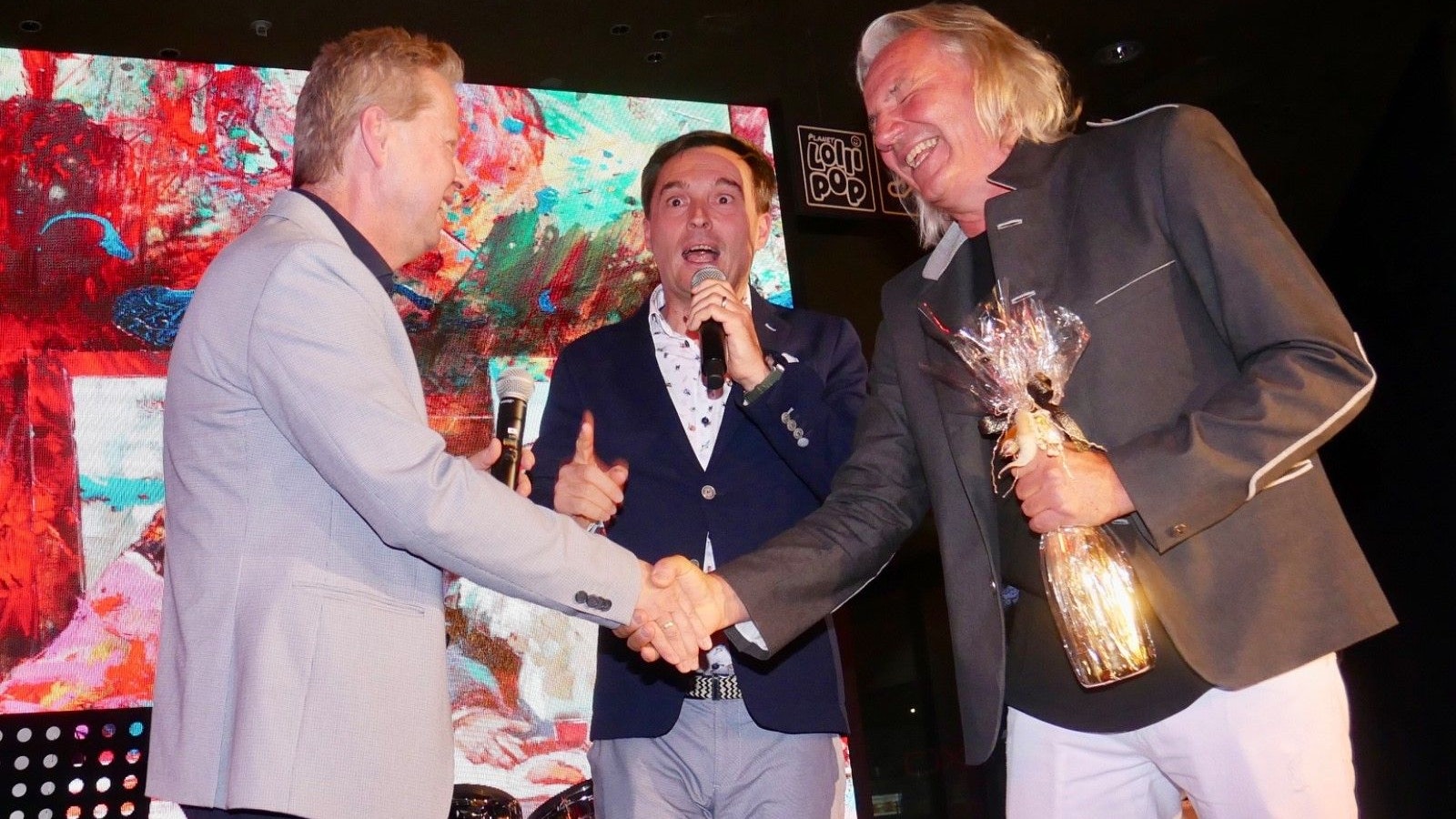 Die Ausstellung im Fischapark wurde mit viel Freude feierlich eröffnet