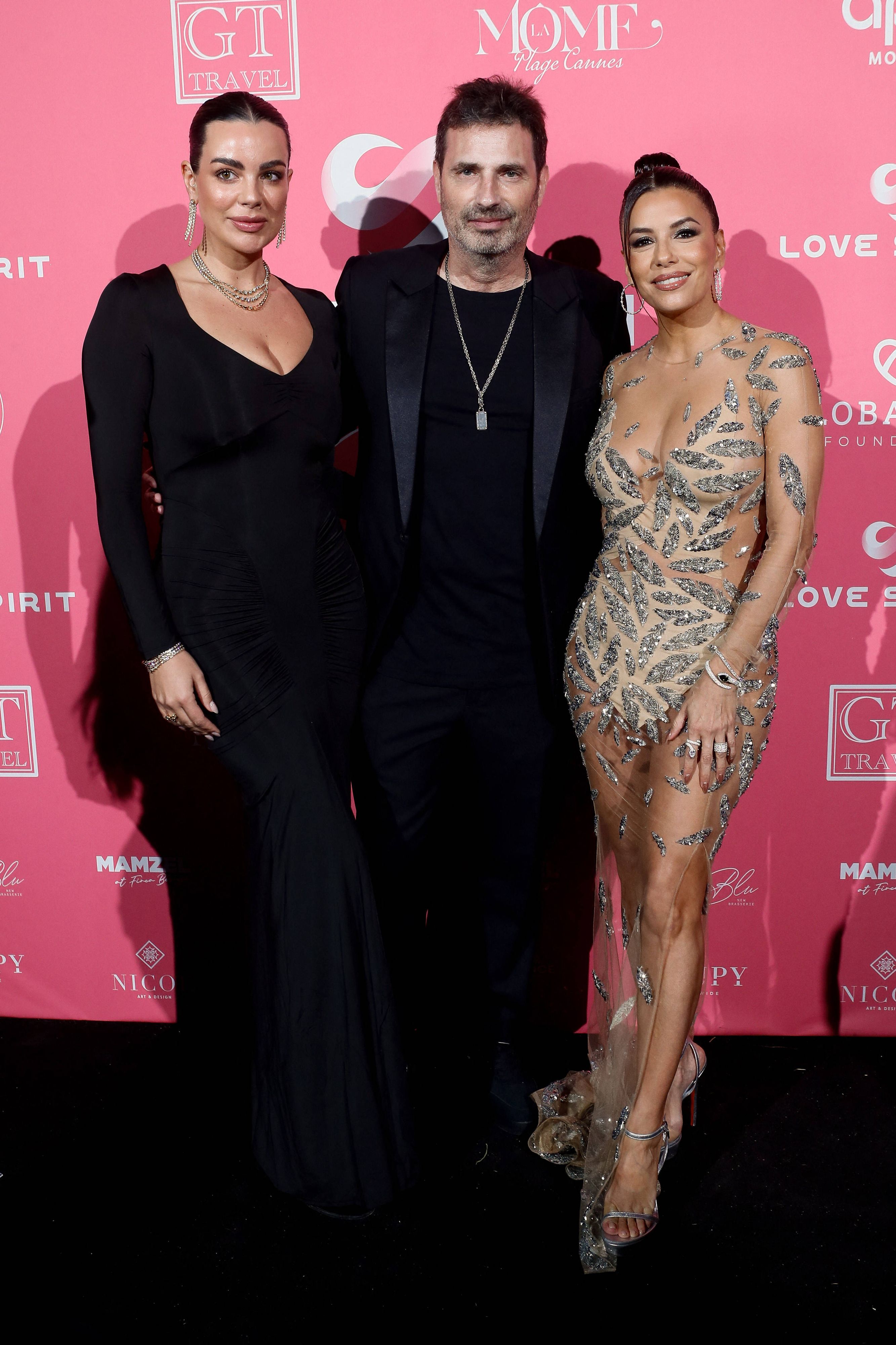 Nadine Mirada mit Eva Longoria und Star-Künstler Richard Orlinski