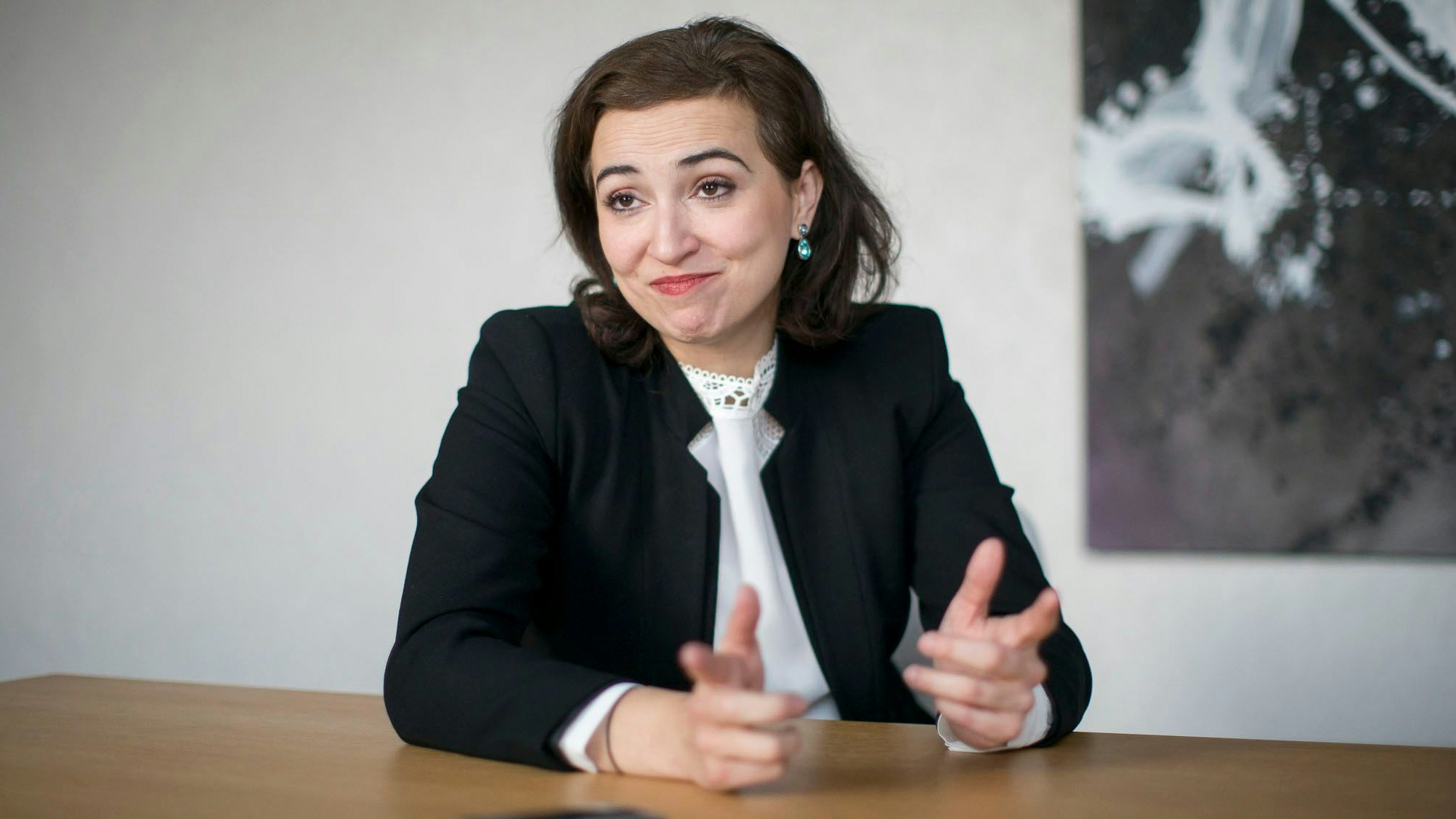 Justizministerin Alma Zadic suchte via Werbe-Videoclips Personal für die Justiz. Die FPÖ kritisiert die Kosten-Nutzen-Rechnung.