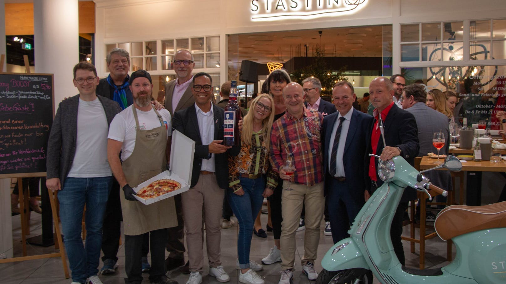 Restaurant Stastino verwandelt Einkaufszentrum Riverside in die Wiener Riviera
