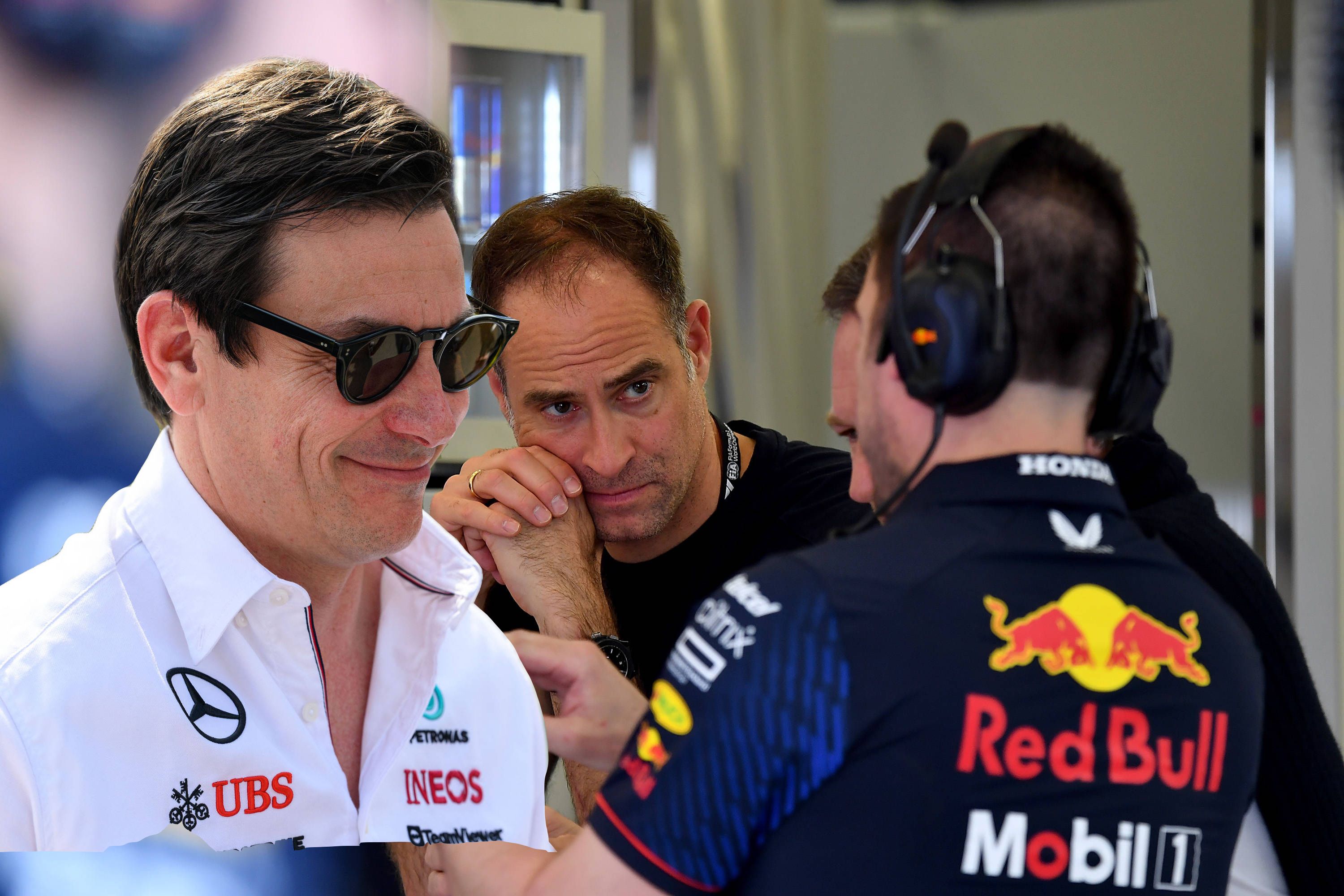 Toto Wolff (l.) und Oliver Mintzlaff sind noch nicht die besten Freunde.