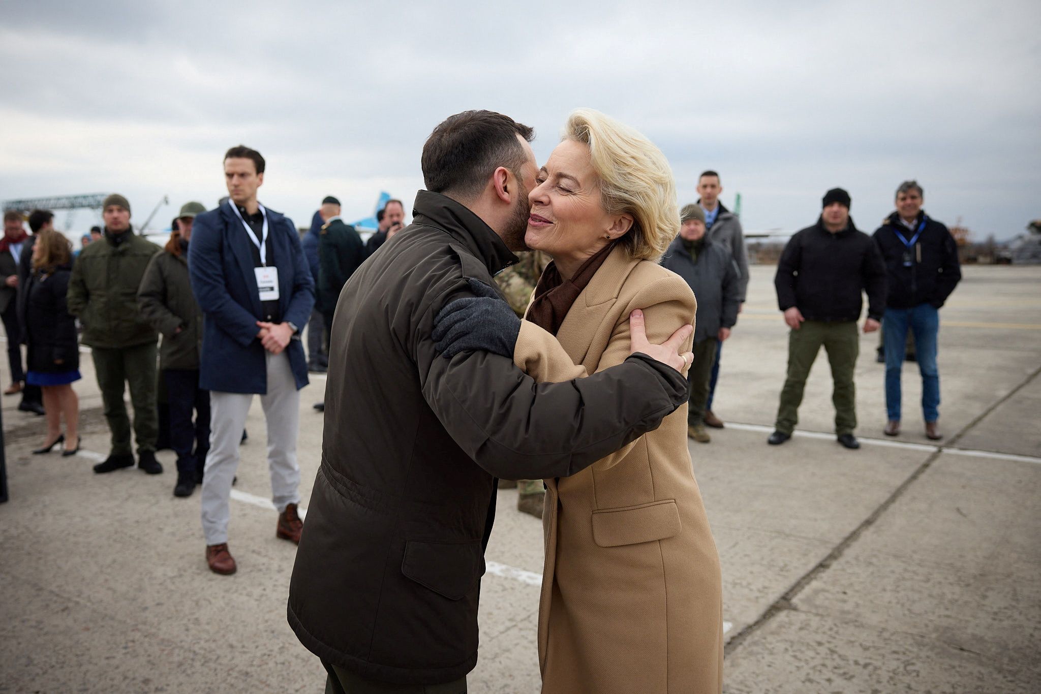 Ukraine-Präsident Selenski und Ursula von der Leyen bei einem Treffen in Kiew. Brüssel möchte noch im Juni Beitrittsgespräche mit der Ukraine eröffnen.