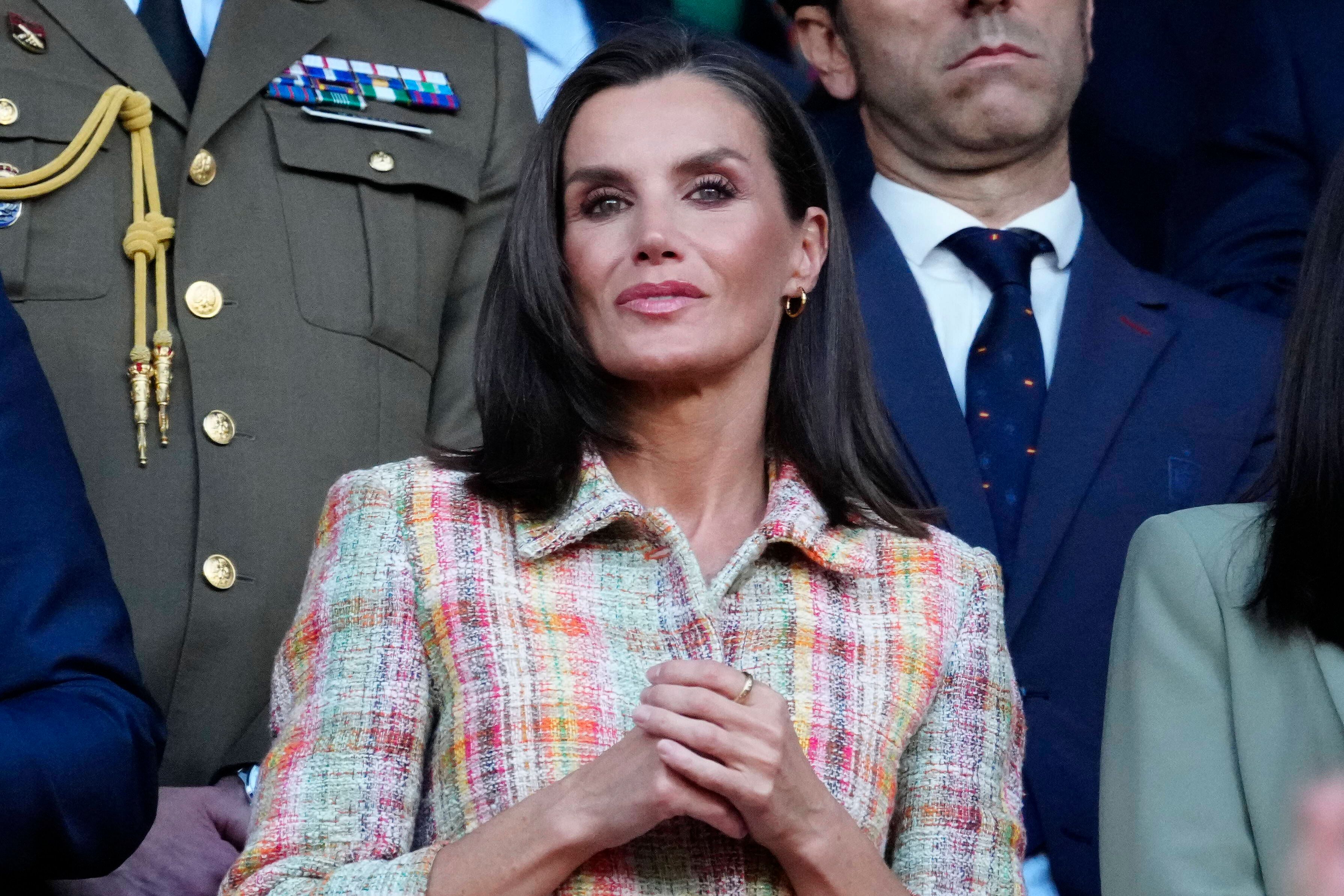 Erneut werden Fremdgeh-Gerüchte rund um Königin Letizia von Spanien laut.