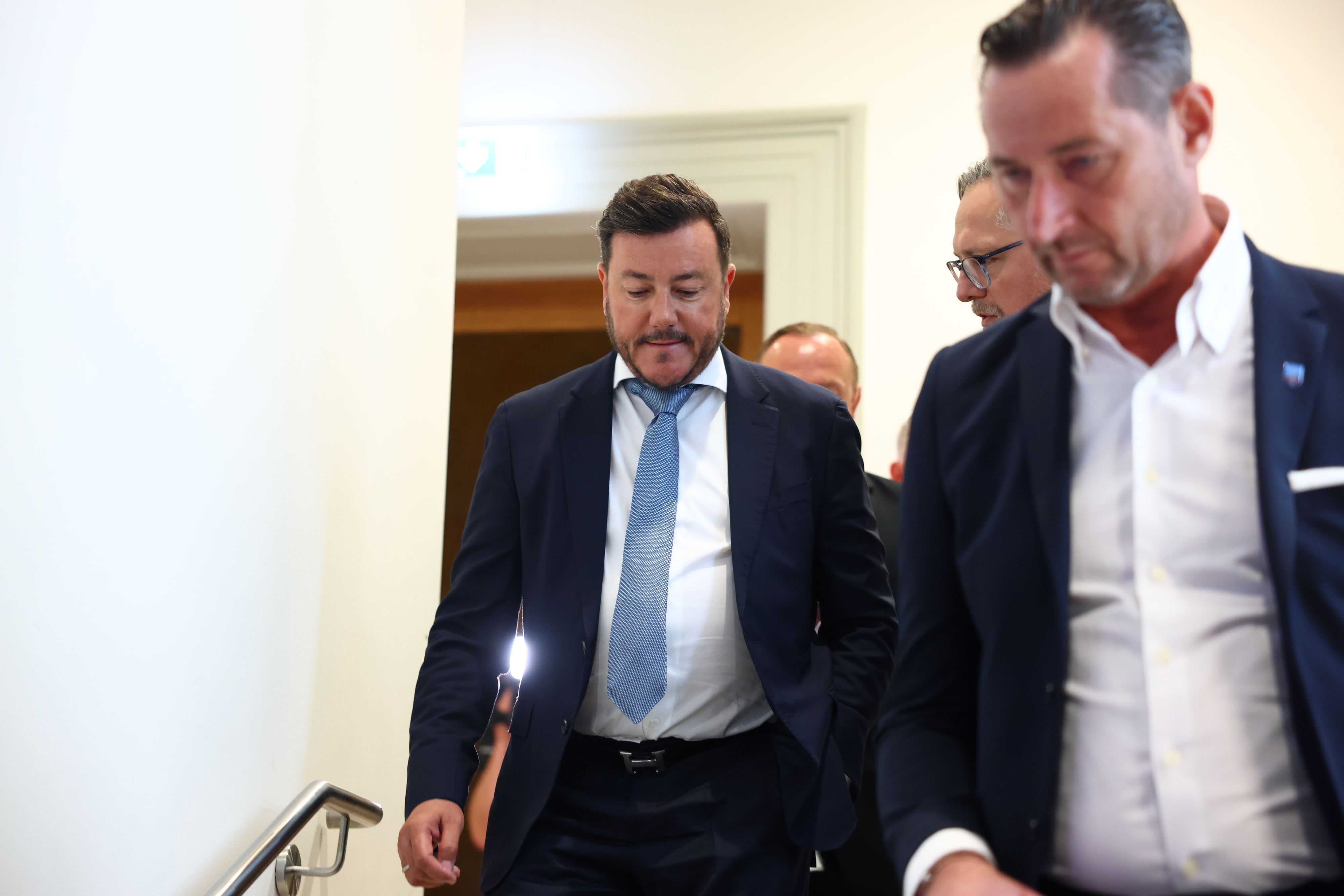 René Benko ist vor dem U-Ausschuss eingetroffen.