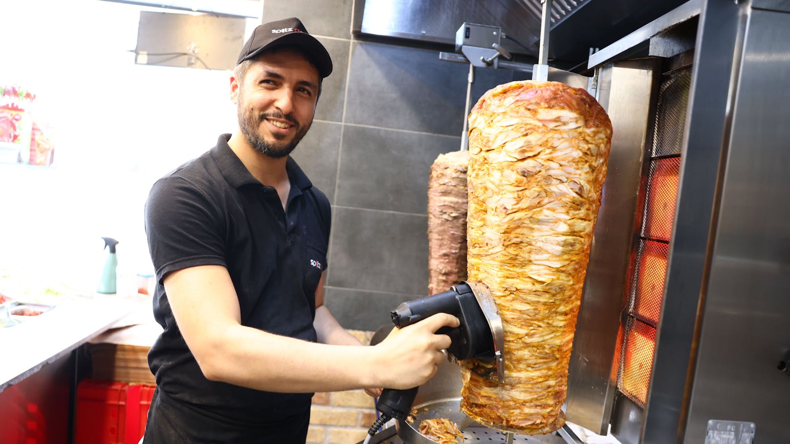 Und zwar gibt es das Hühner-Kebab für "Heute"-Fans am 27. Mai schon um 2 Euro.