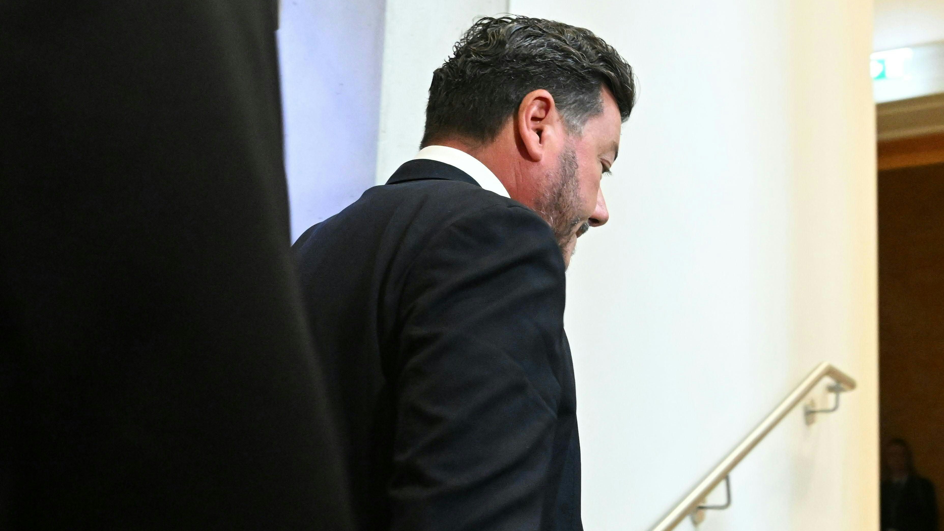 Nach 4 Stunden parlamentarischer Fragestunde hatte <strong>René Benko</strong> genug.