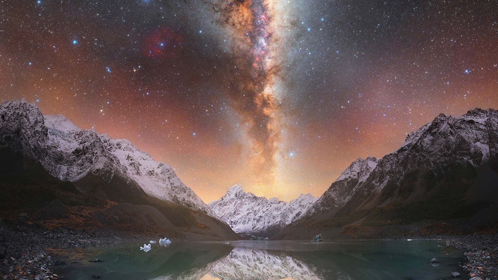 "Lightning Lake" von Tom Rae, aufgenommen im Mount Cook National Park in Neuseeland