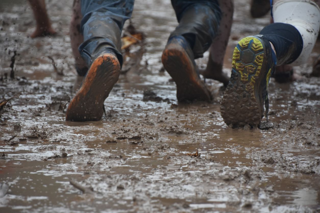 Der Mann musste aus einem Sumpf befreit werden.