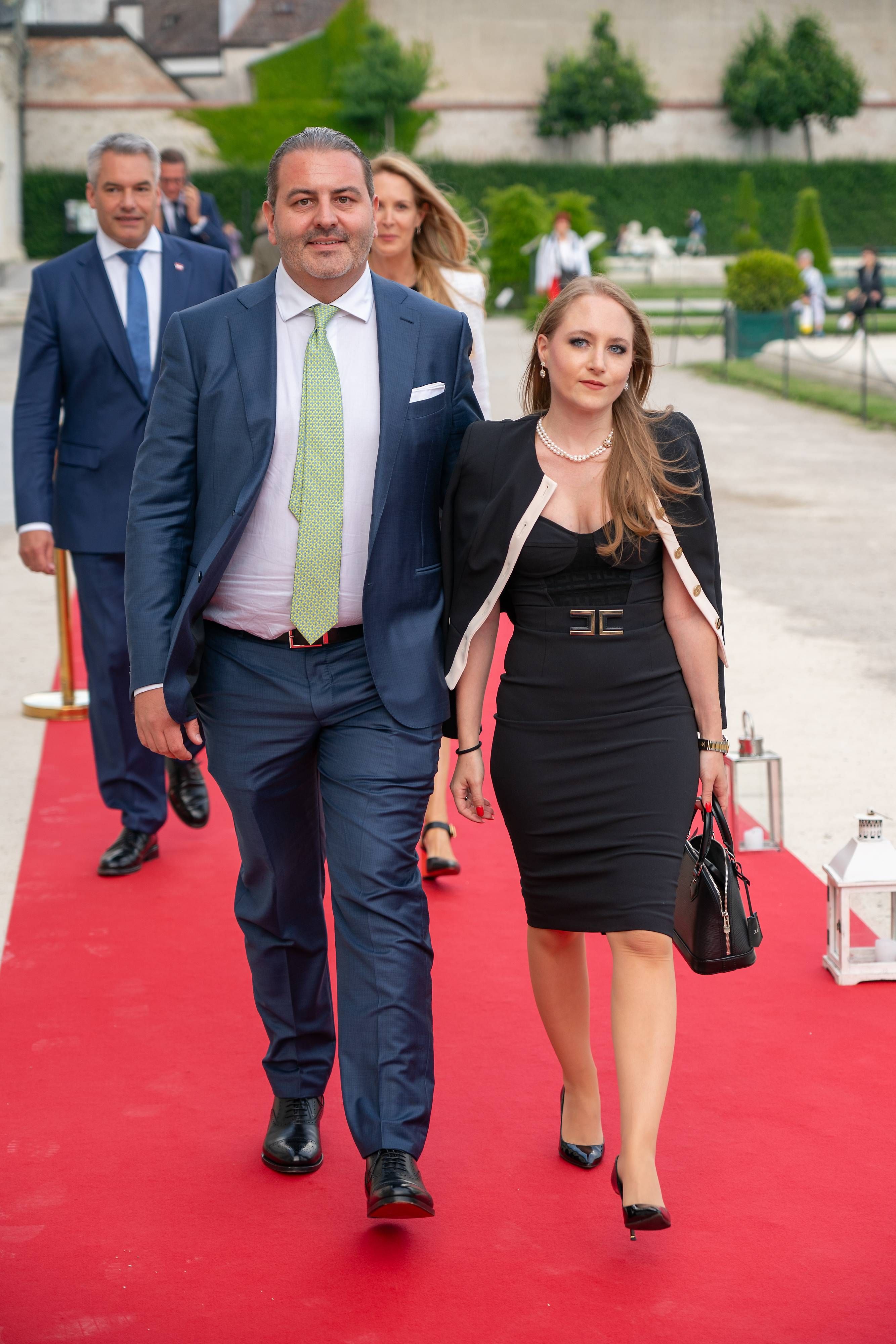 Heute.at - Jacqueline und Leo Lugner treten Mörtels Erbe an