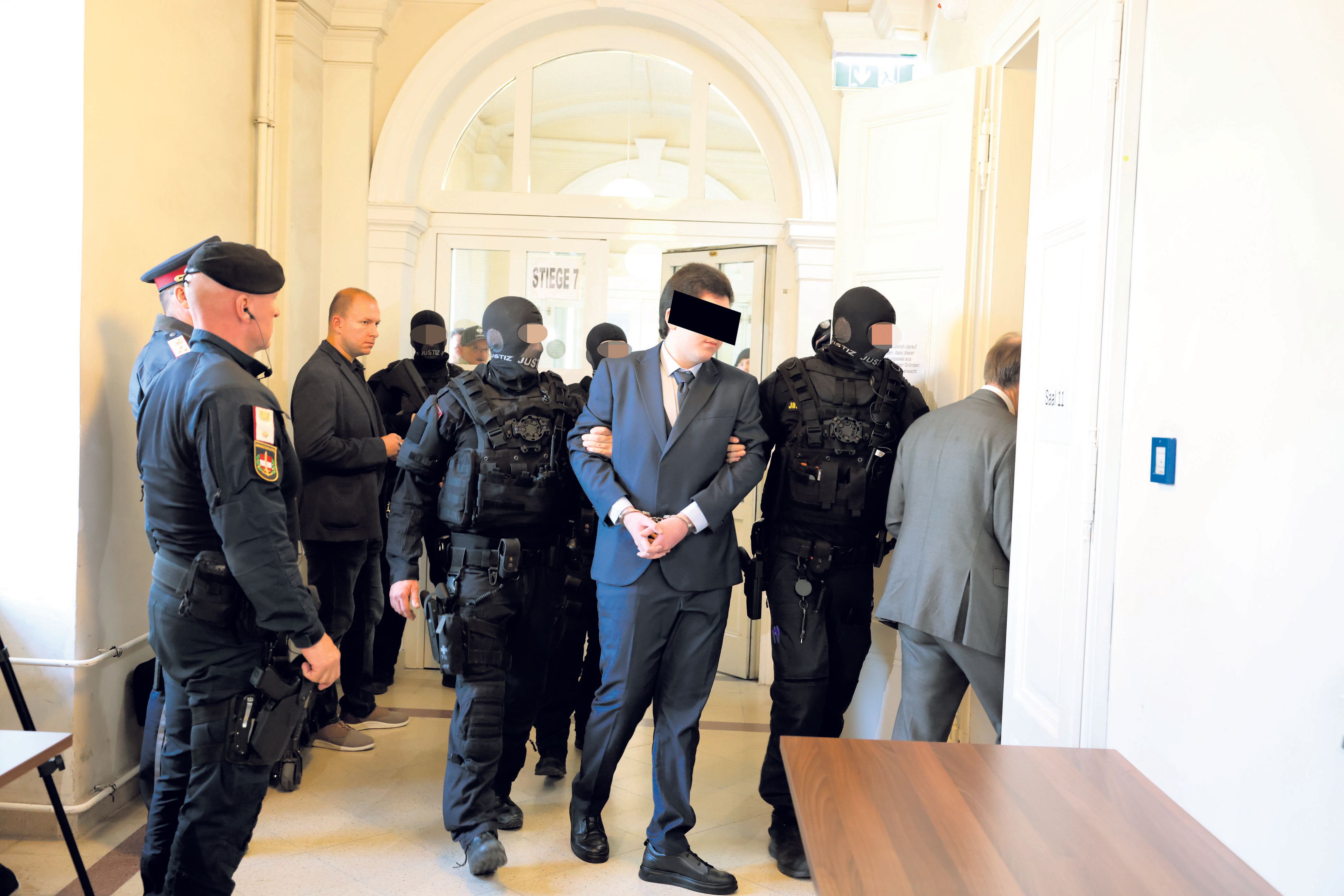 Der 17-Jährige bei seinem Prozess im April im Wiener Landesgericht.