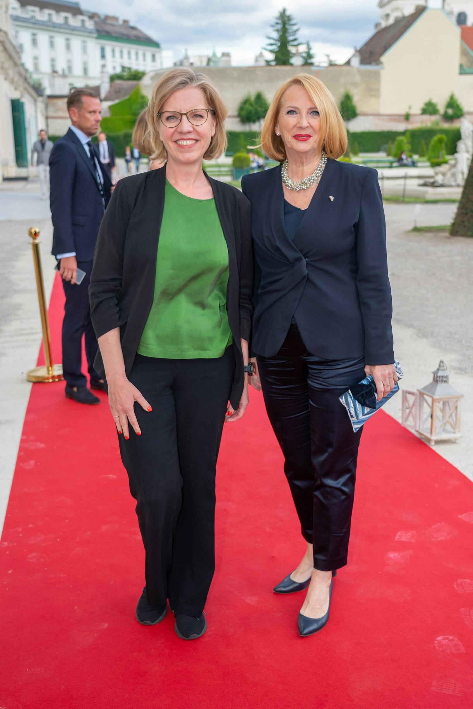 Umweltministerin Leonore Gewessler mit der ersten Frau im Staat, Doris Bures