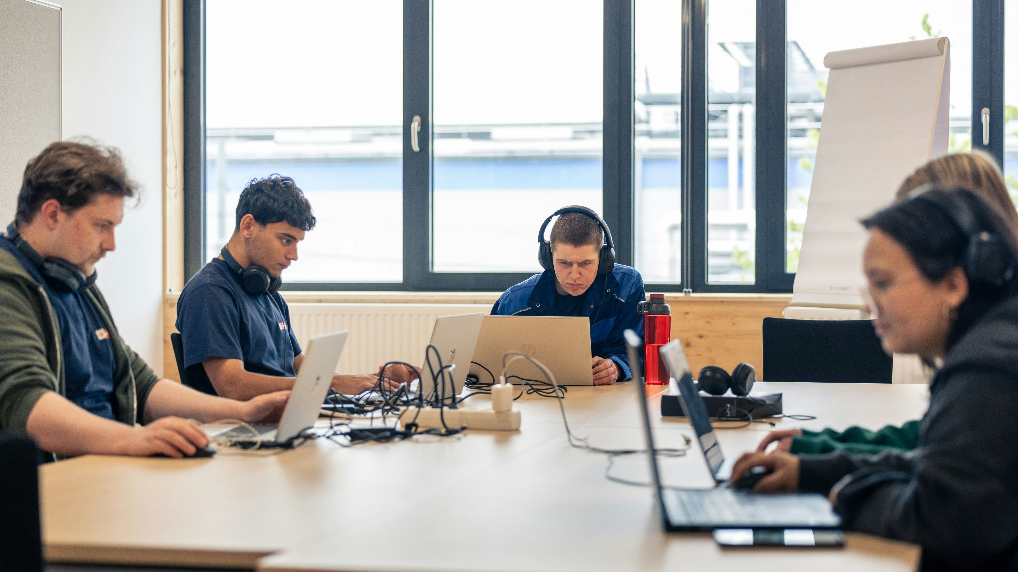 Beim zweite Wiener Stadtwerke-Lehrlingshackathon konnten 56 Lehrlinge in 24 Teams ihr Können unter Beweis stellen.